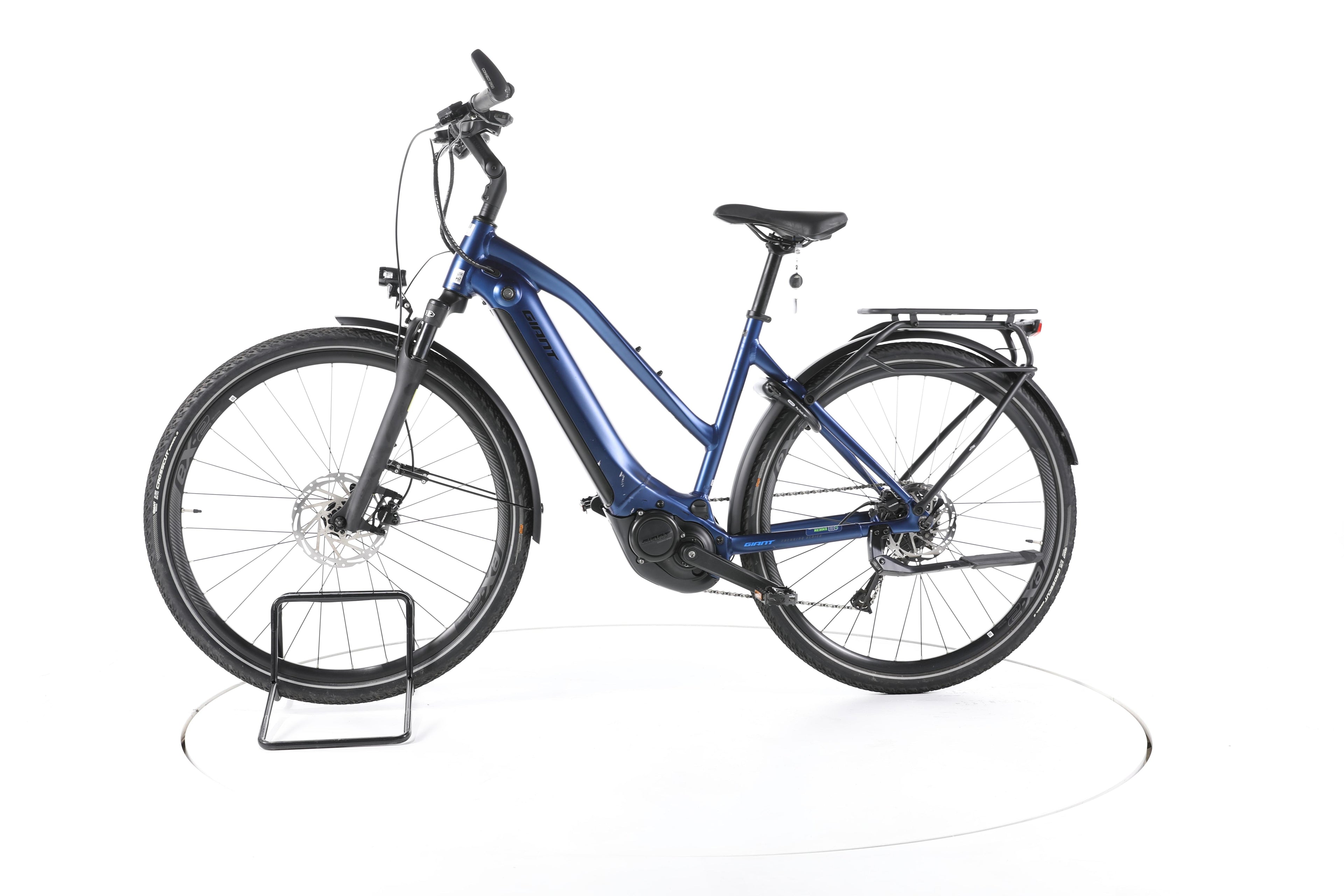 Giant Explore E+ 2 STA Trekking E-Bike - Image 7