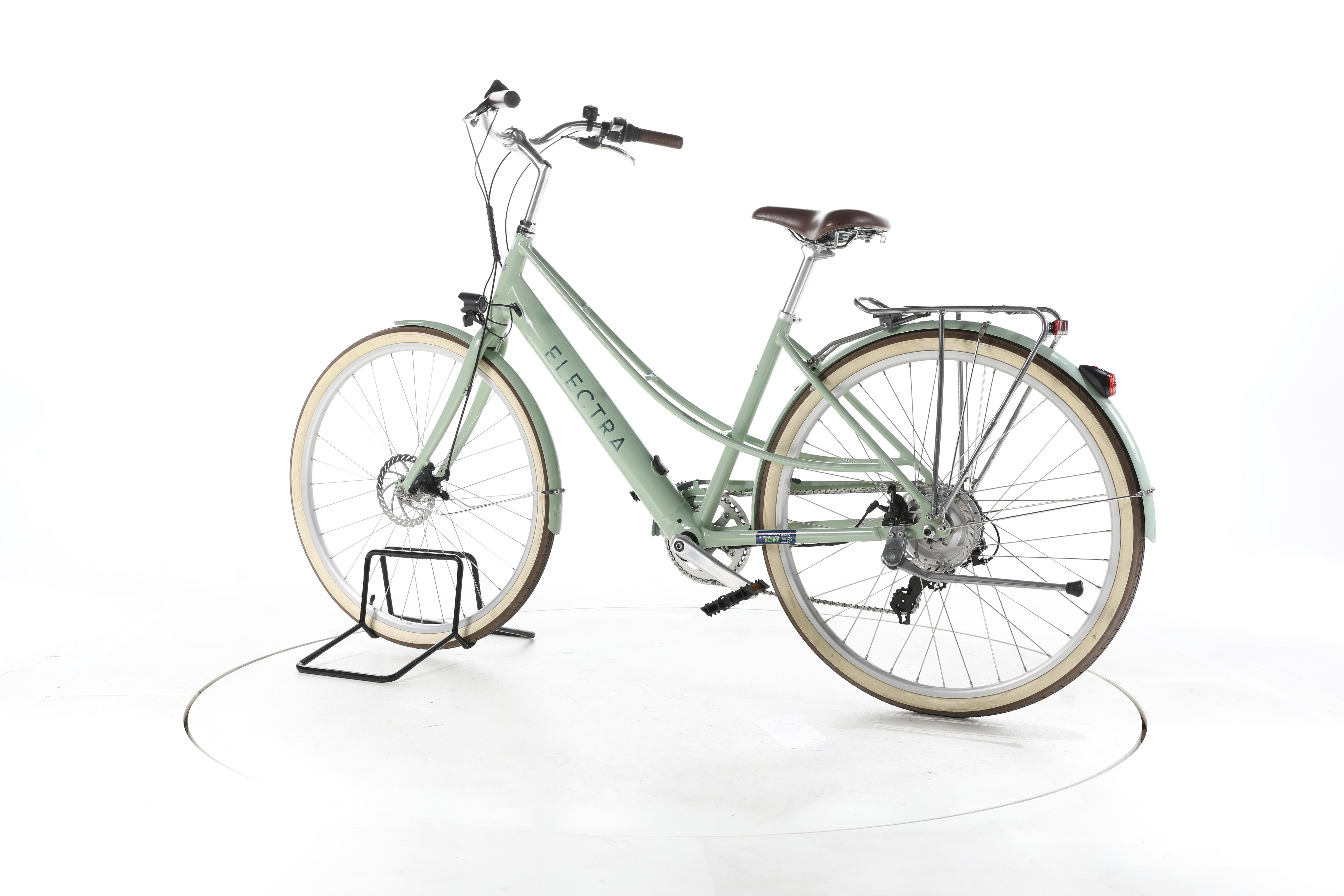 Electra Bicycle Loft Go! 7D EQ Trekking E-Bike - Image 8
