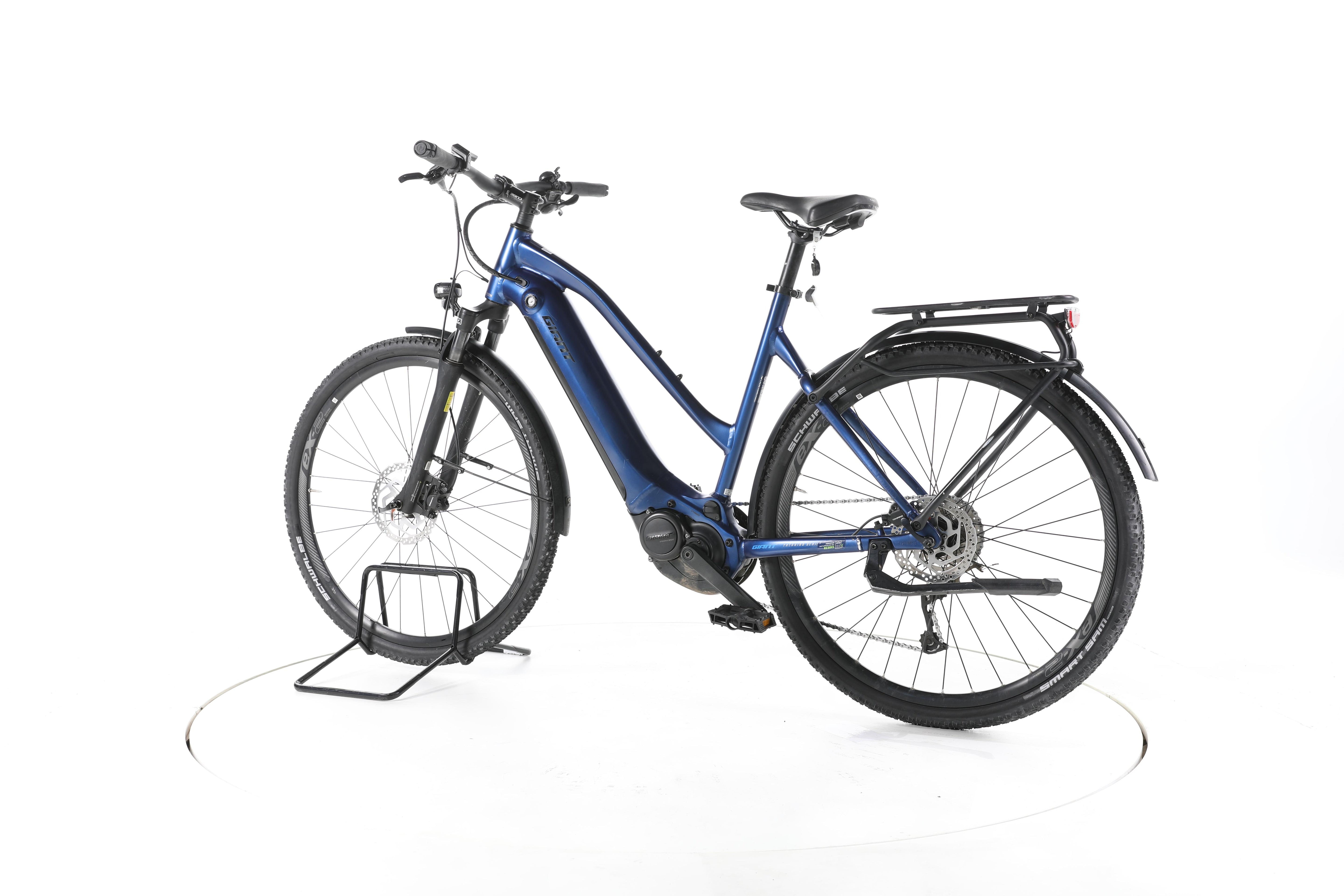 Giant Explore E+2 STA Trekking E-Bike - Image 8