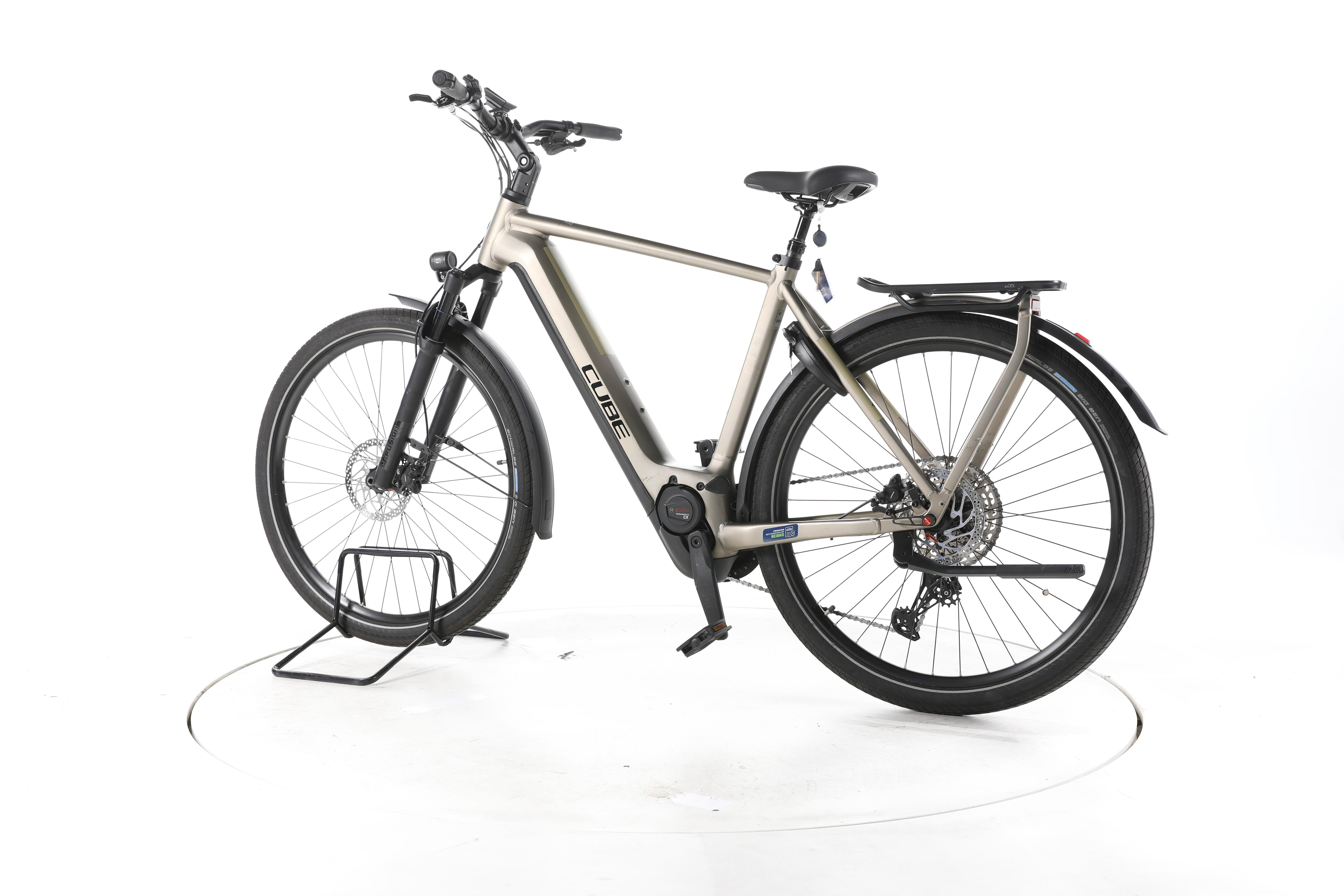 Cube Kathmandu Hybrid Pro Trekking E-Bike - Image 8