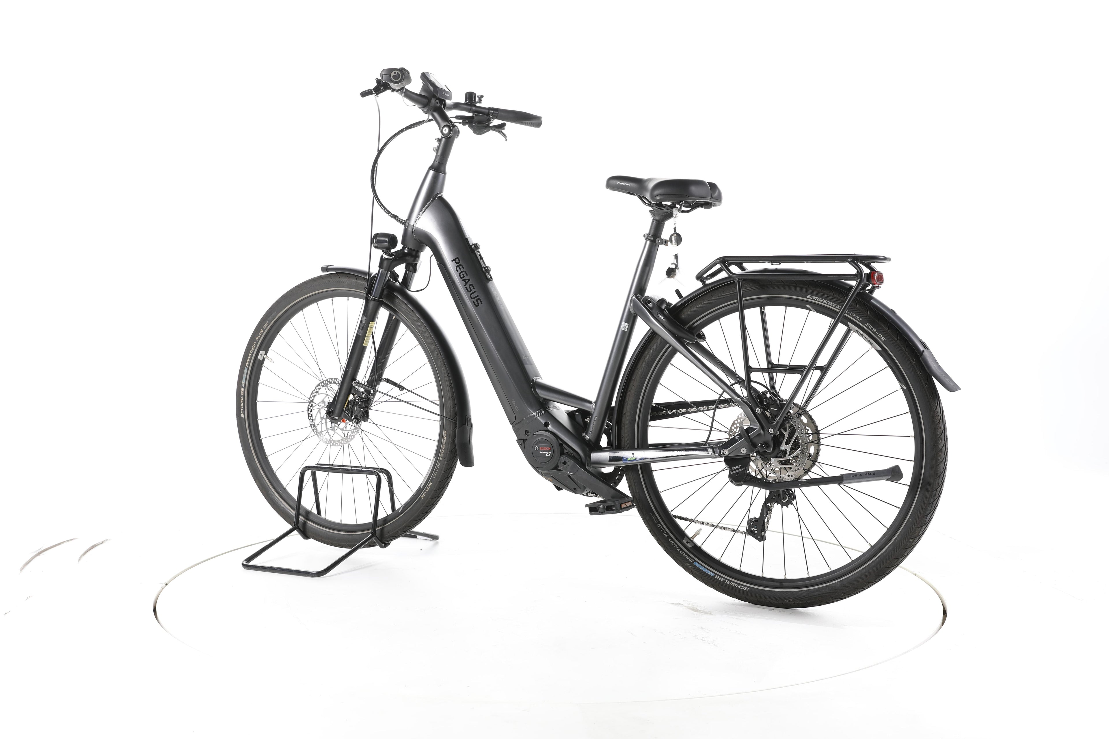 Pegasus Premio EVO 10 Lite Trekking E-Bike Tiefeinsteiger - Image 8