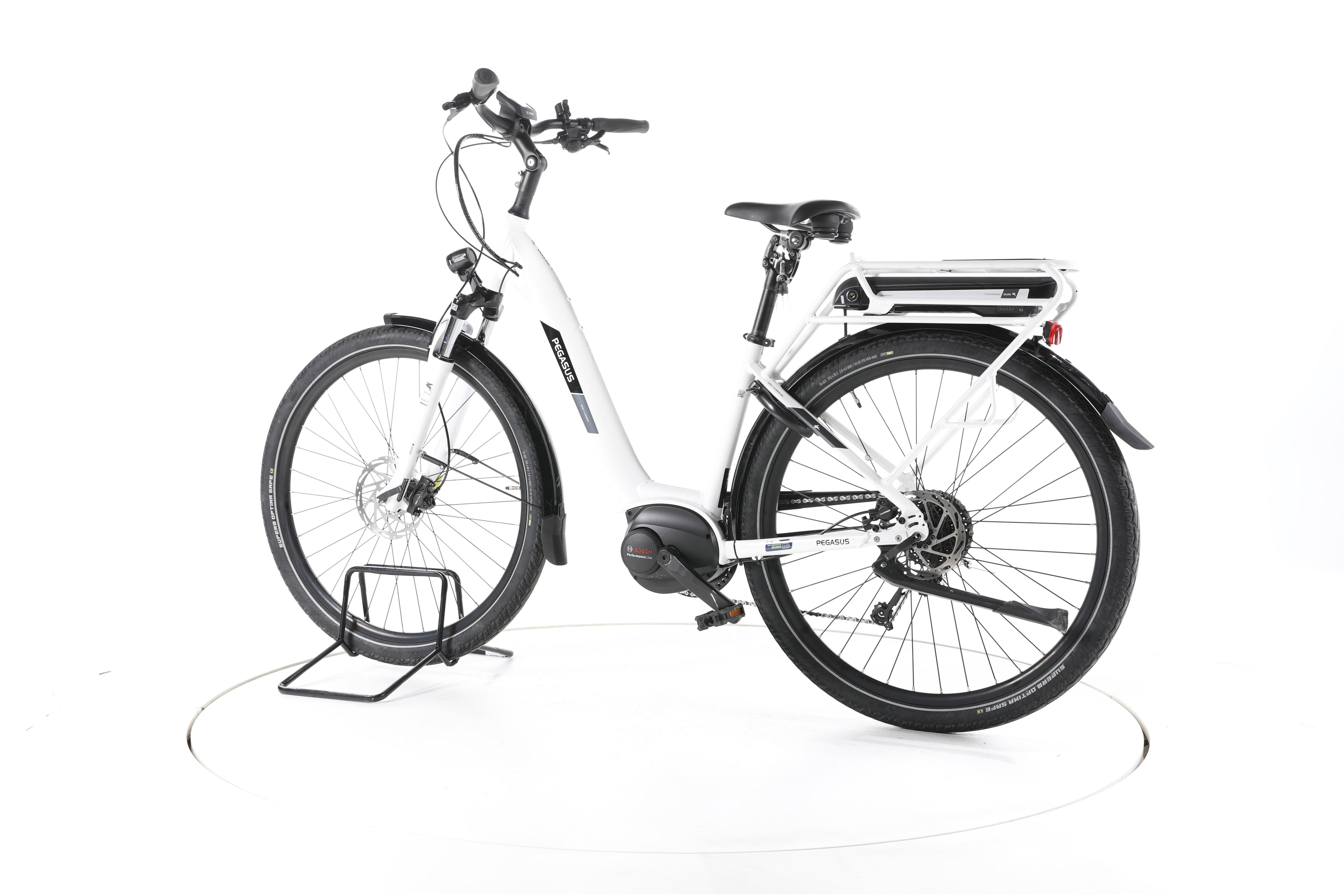 Pegasus Solero E9 Performance Trekking E-Bike Tiefeinsteiger - Image 8