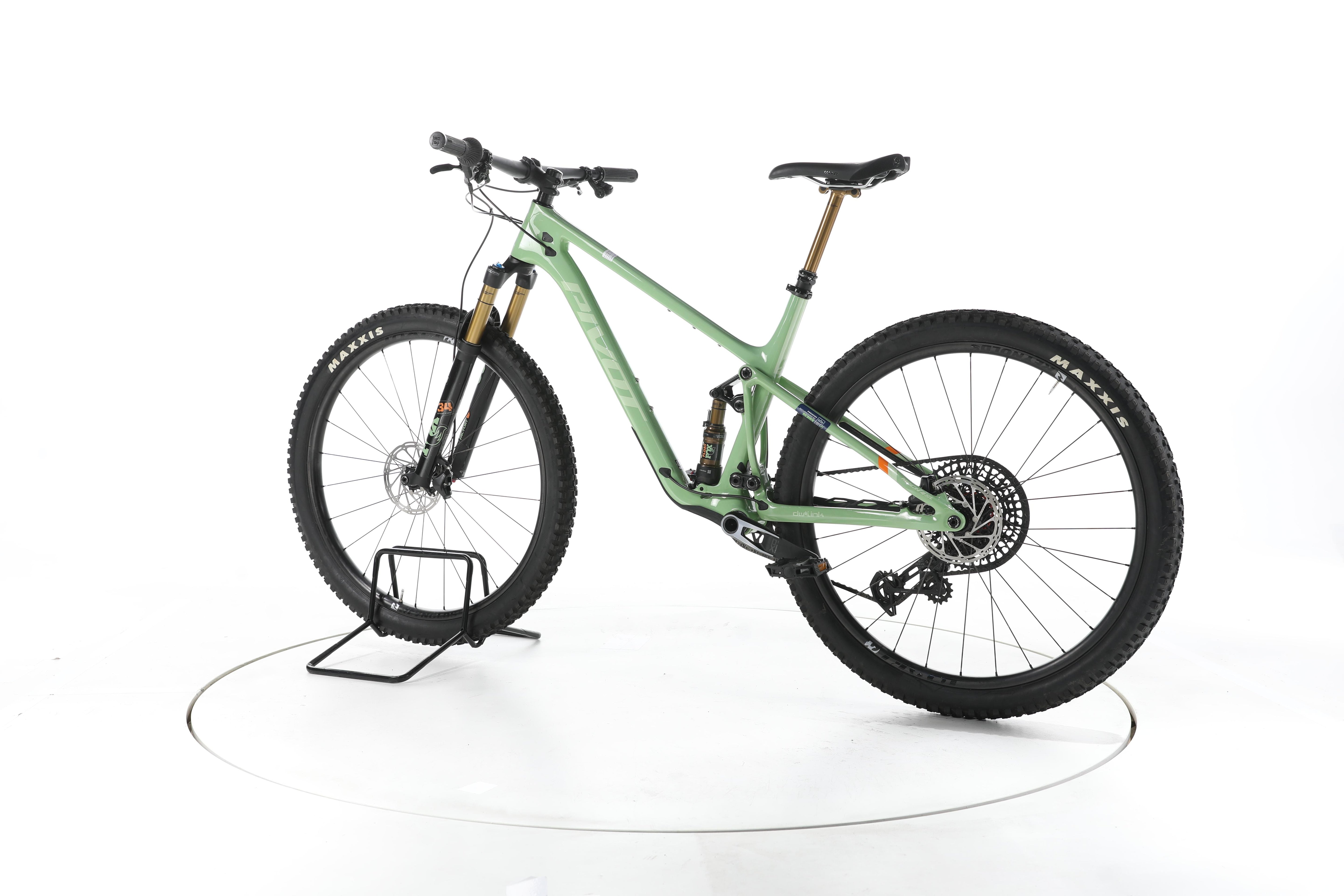 Pivot Cycles Mach 4 SL - Image 8