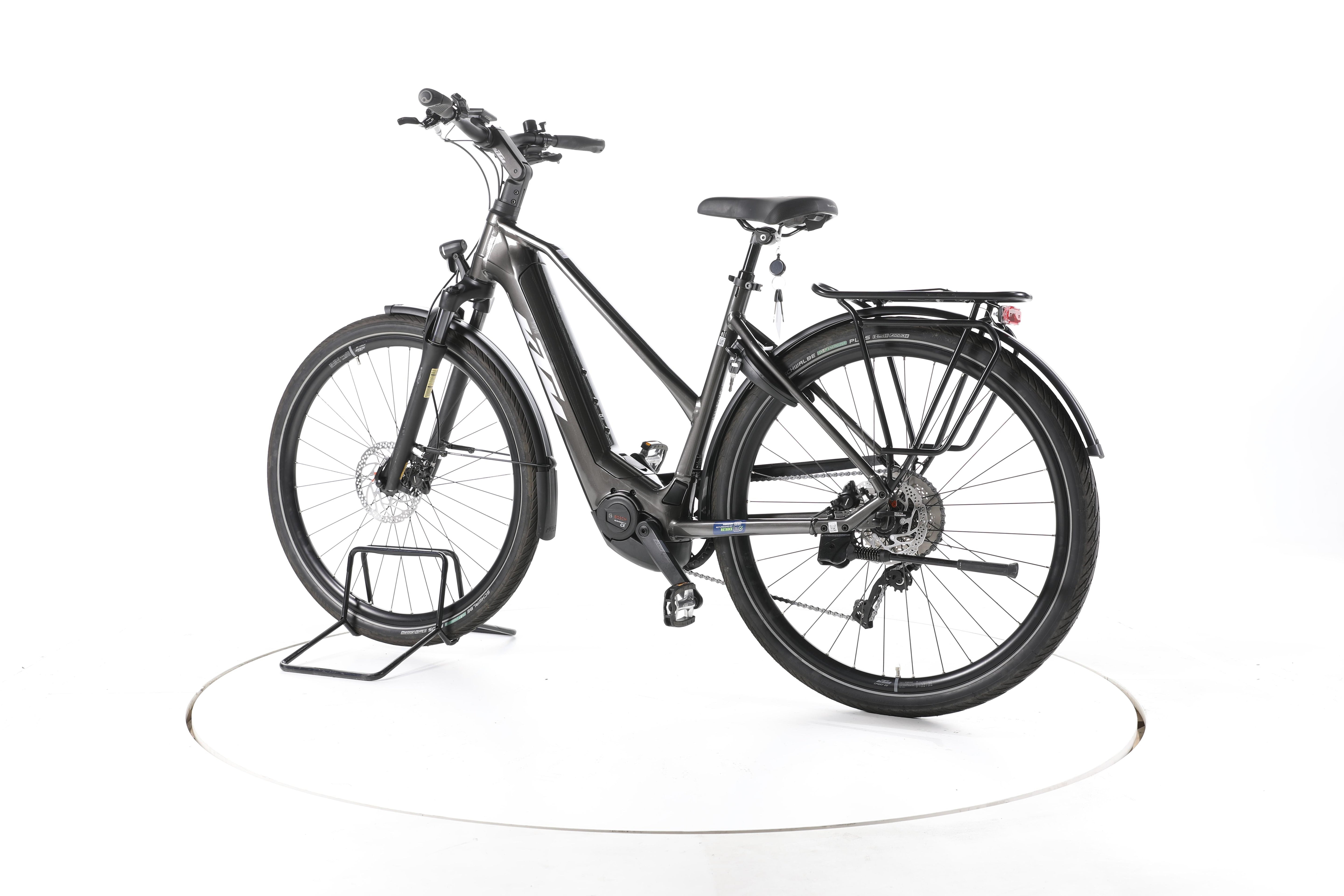 KTM Macina Style 740 Trekking E-Bike - Image 8