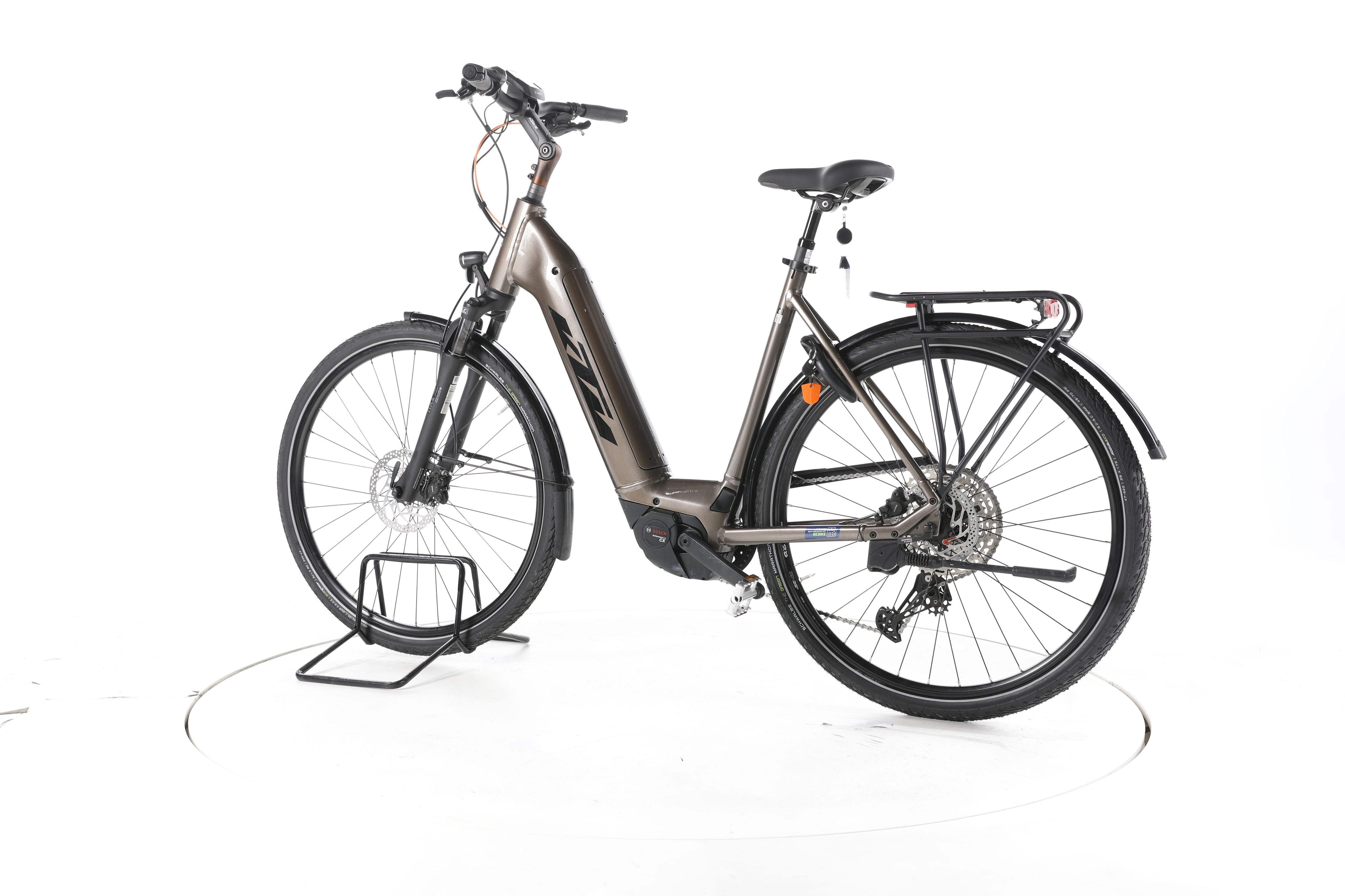 KTM Macina Ultimate Pro Trekking E-Bike Tiefeinsteiger - Image 8