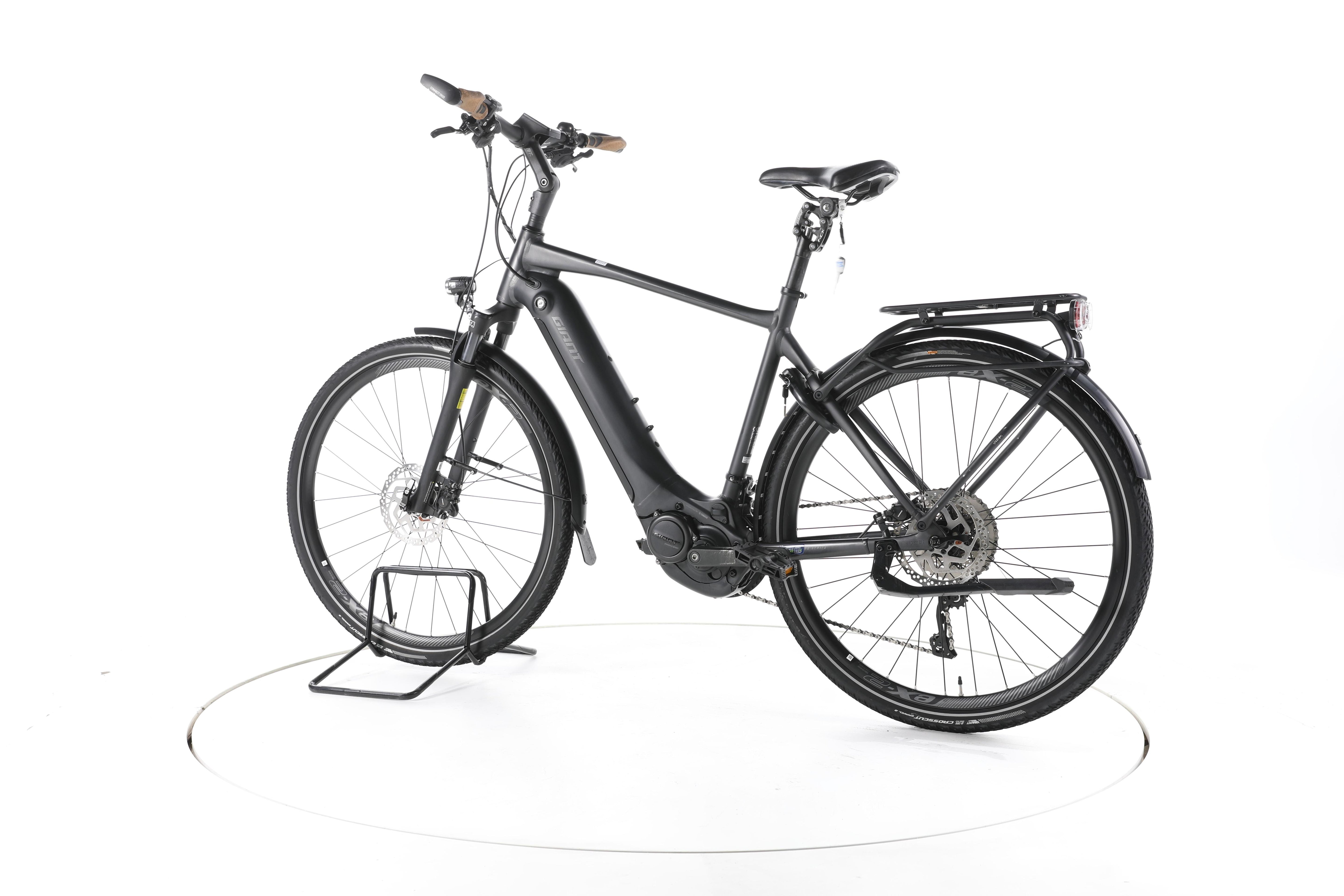 Giant Explore E+ 1S Trekking E-Bike - Image 8