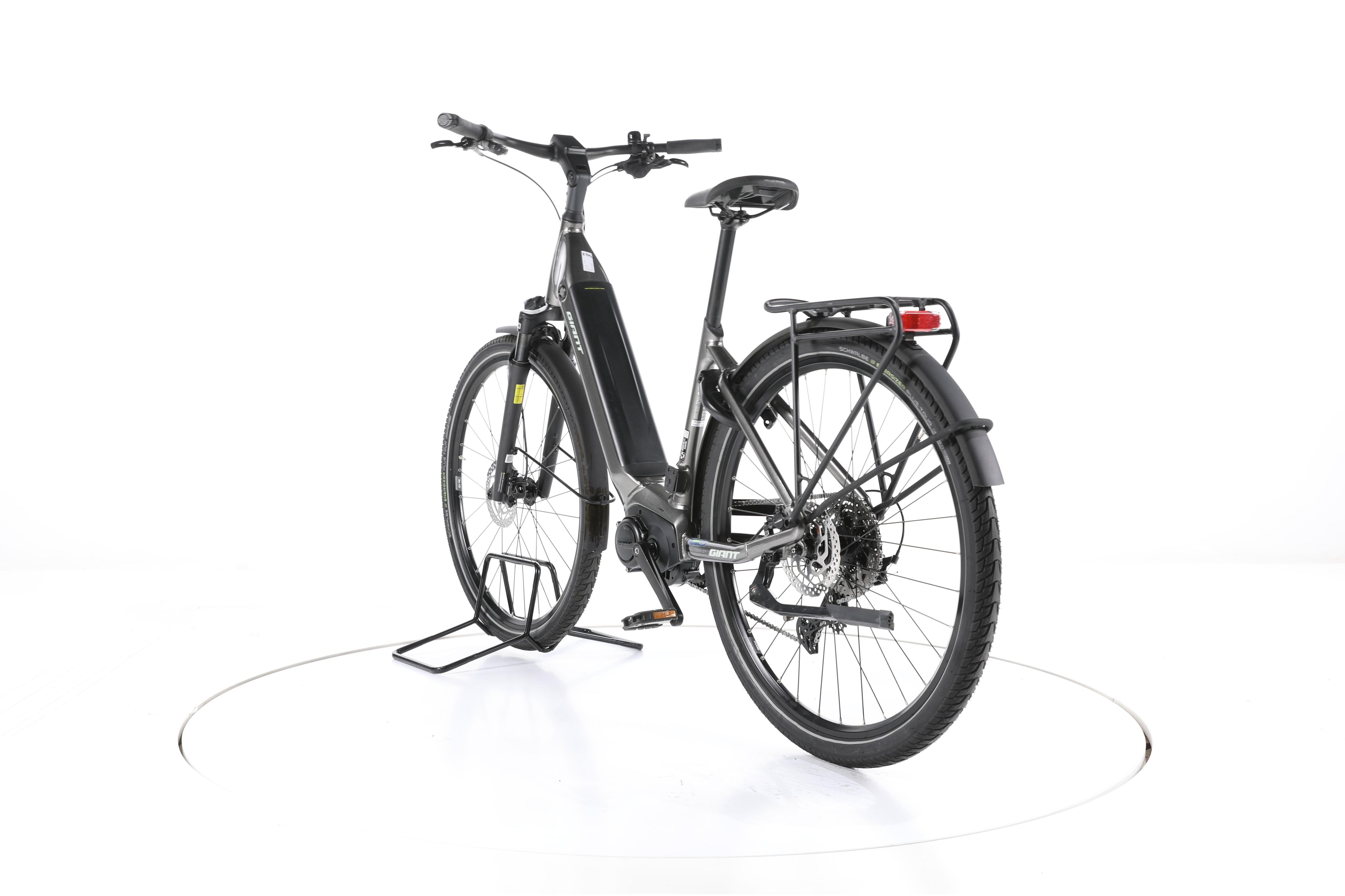 Giant DailyTour E+ 2 Trekking E-Bike Tiefeinsteiger - Image 9