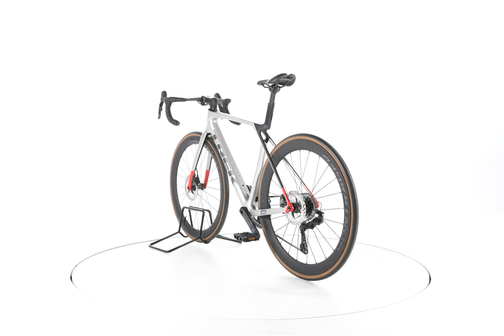 Trek Madone SL 7 Gen 8 - Image 9