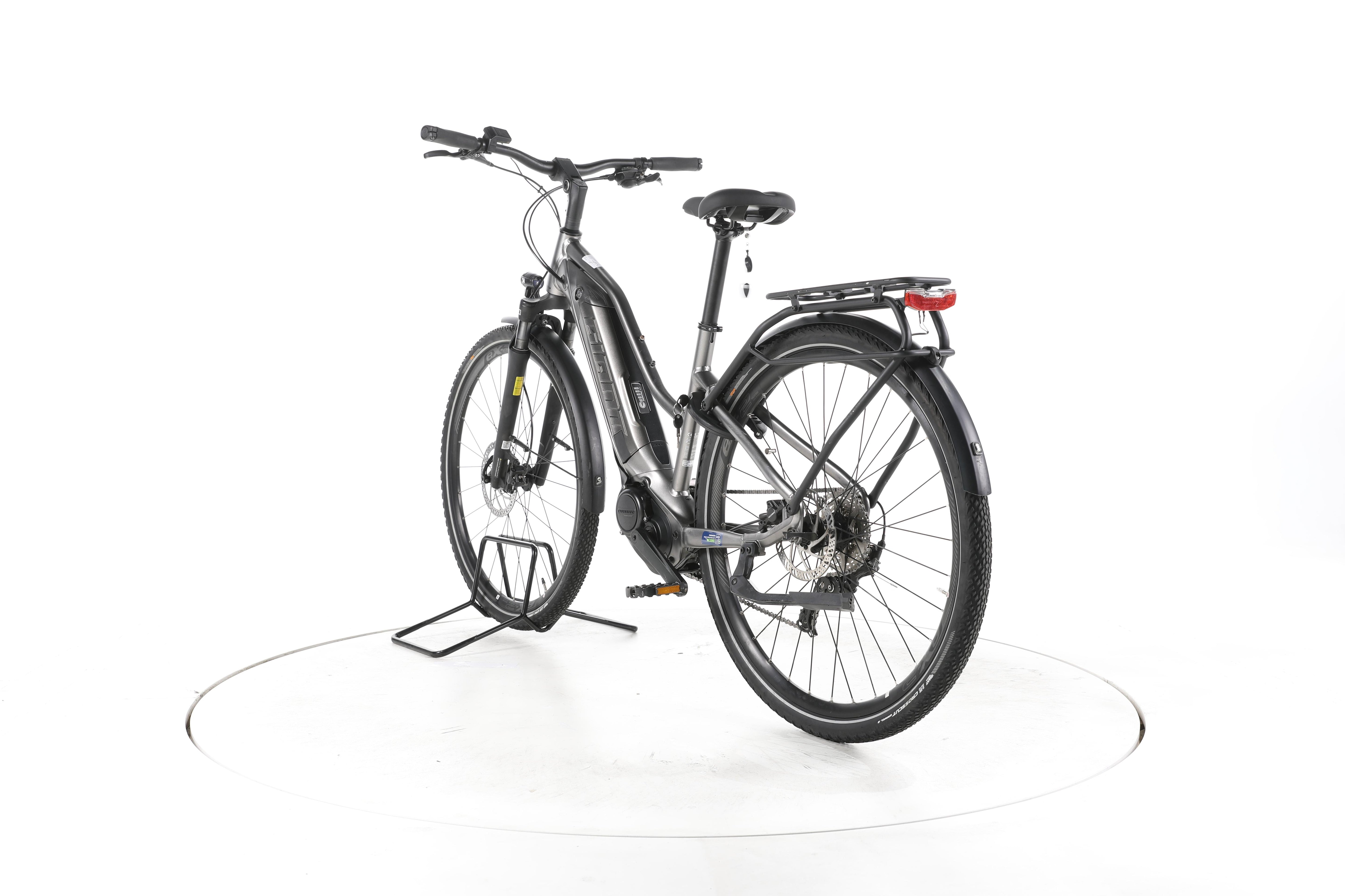 Giant Explore E + 3 STA Trekking E-Bike Tiefeinsteiger - Image 9