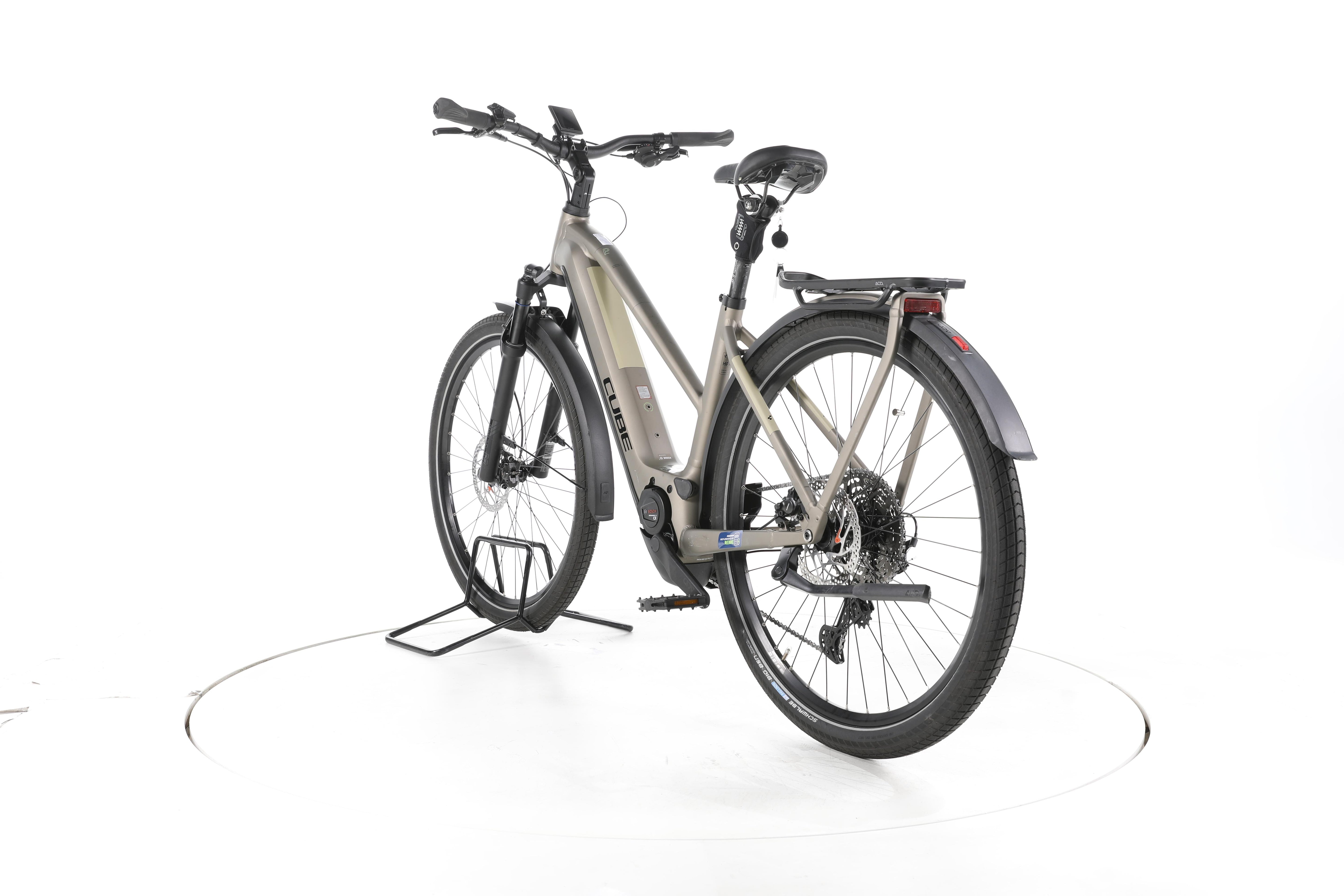 Cube Kathmandu Hybrid Pro Trekking E-Bike 2024 - Image 9