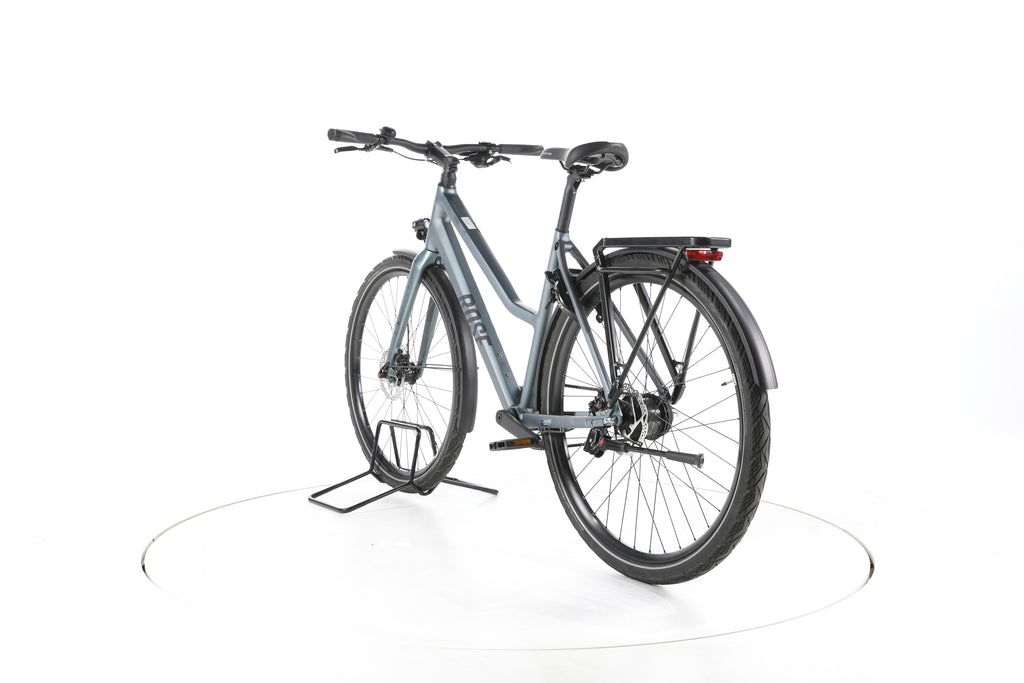 Rose Black Lava 1 - Image 9