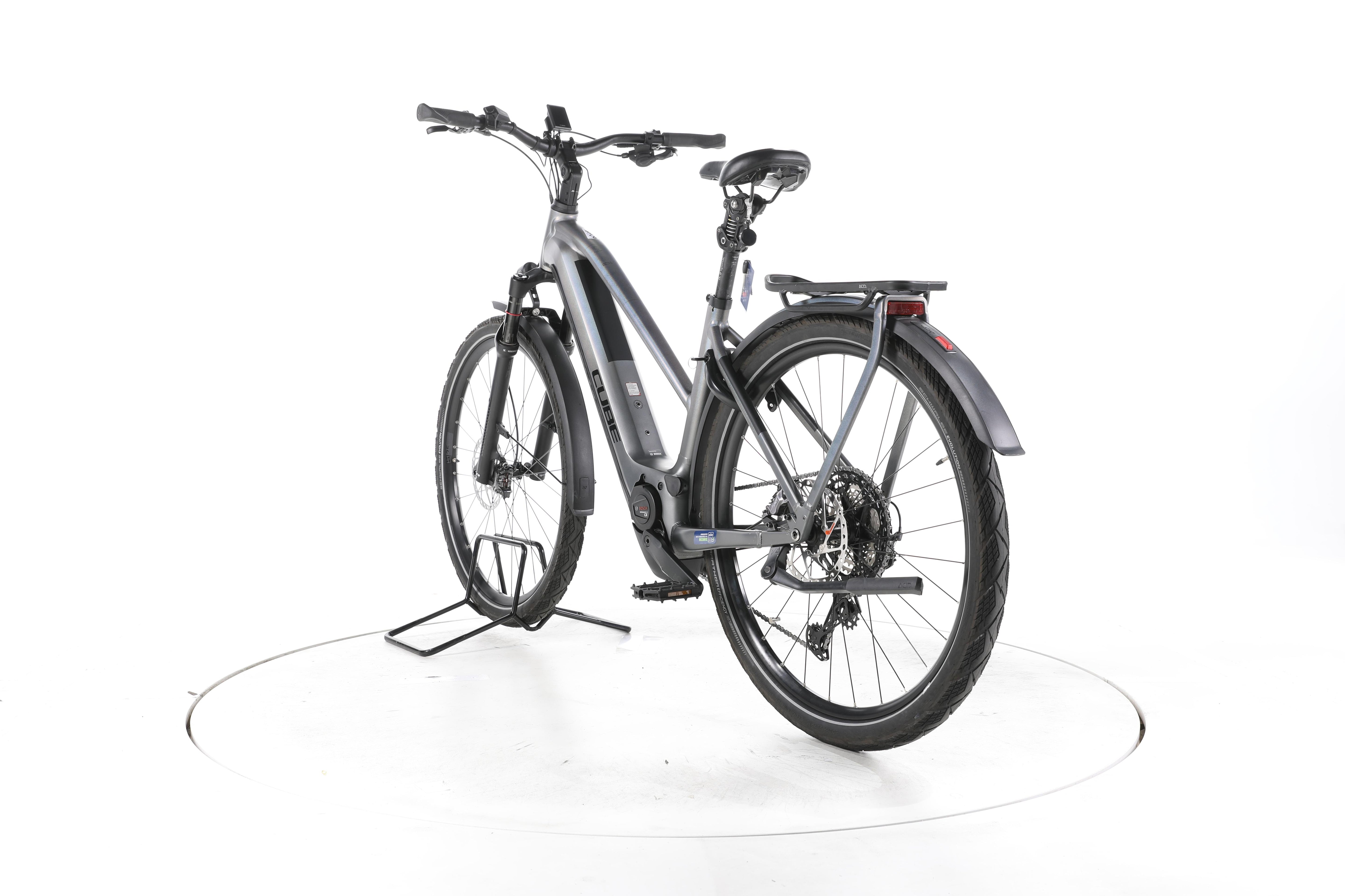 Cube Kathmandu Hybrid SLT Trekking E-Bike - Image 9