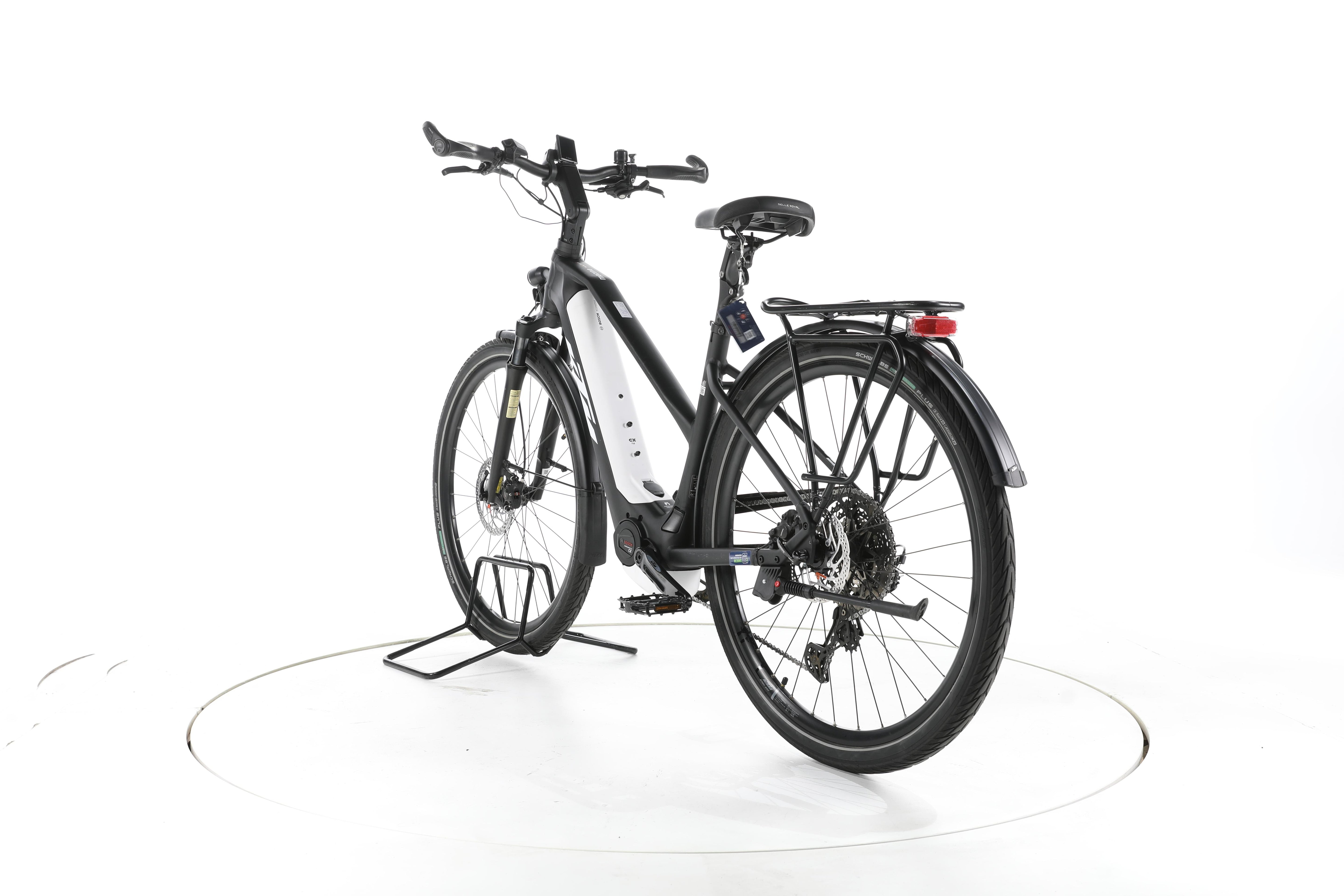 KTM Macina Touring LTD Trekking E-Bike - Image 9