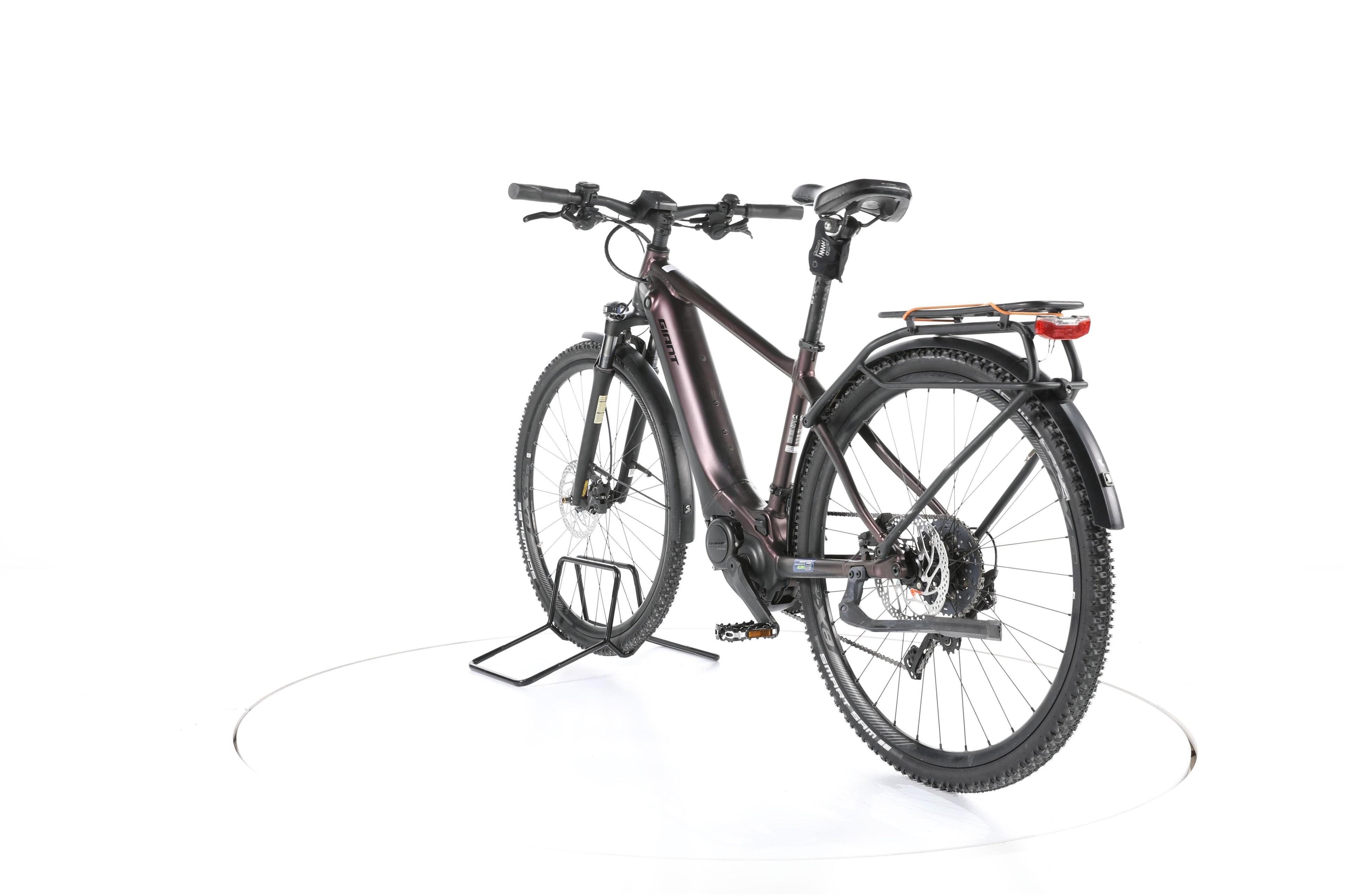 Giant Explore E+ 1 Pro GTS Trekking E-Bike - Image 9