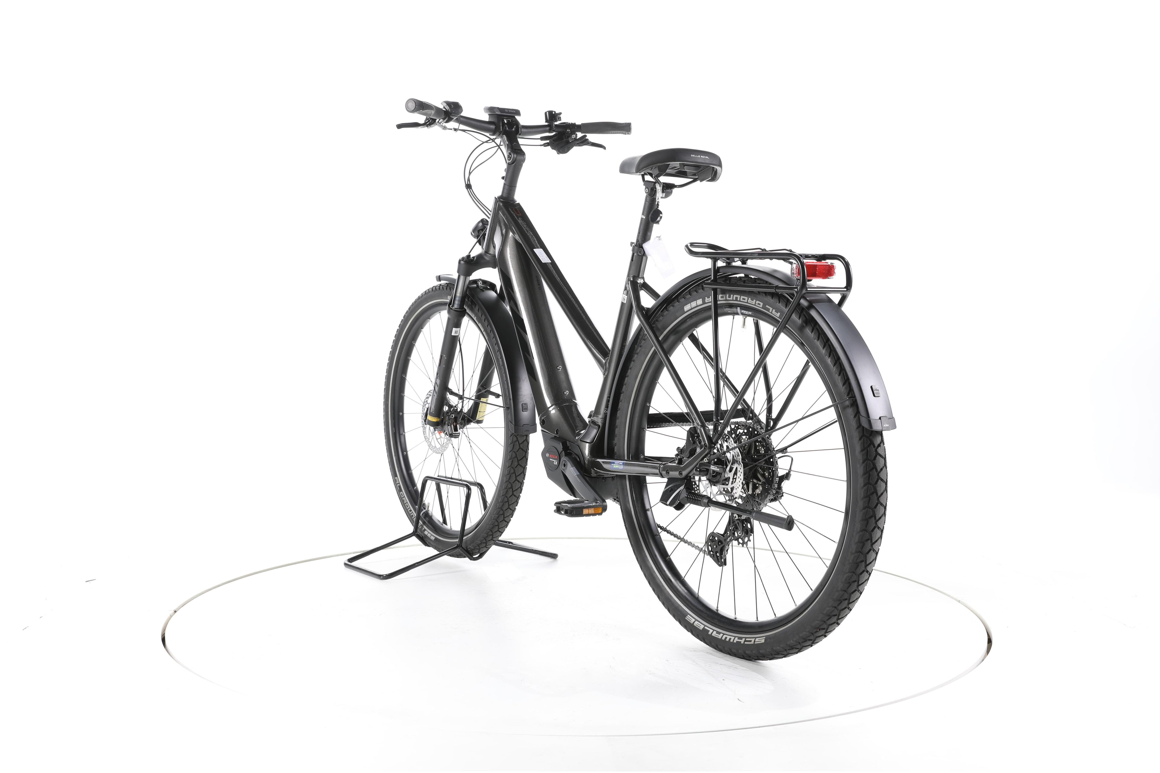 KTM Macina Gran 620 Trekking E-Bike - Image 9