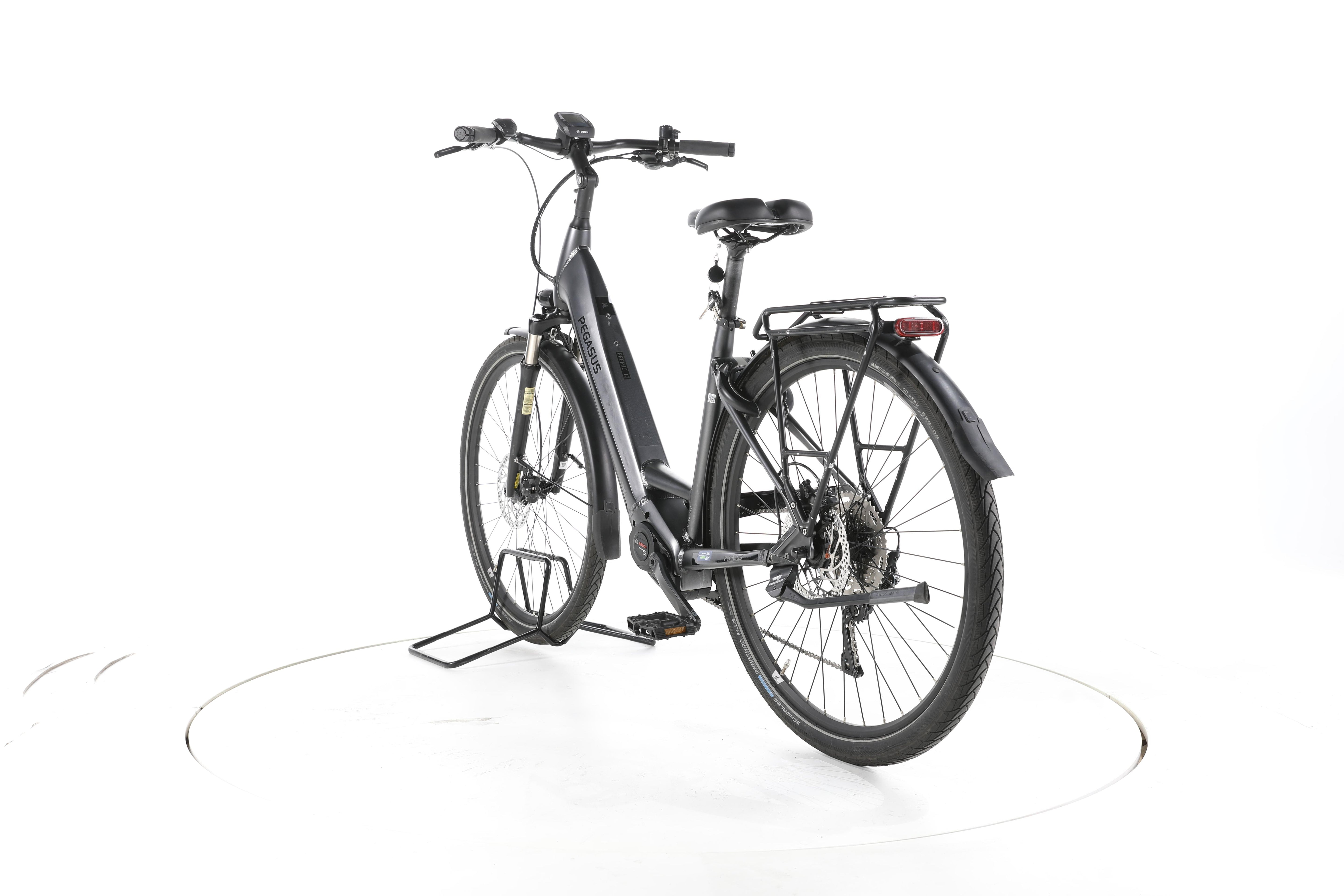 Pegasus Premio EVO 10 Lite Trekking E-Bike Tiefeinsteiger - Image 9