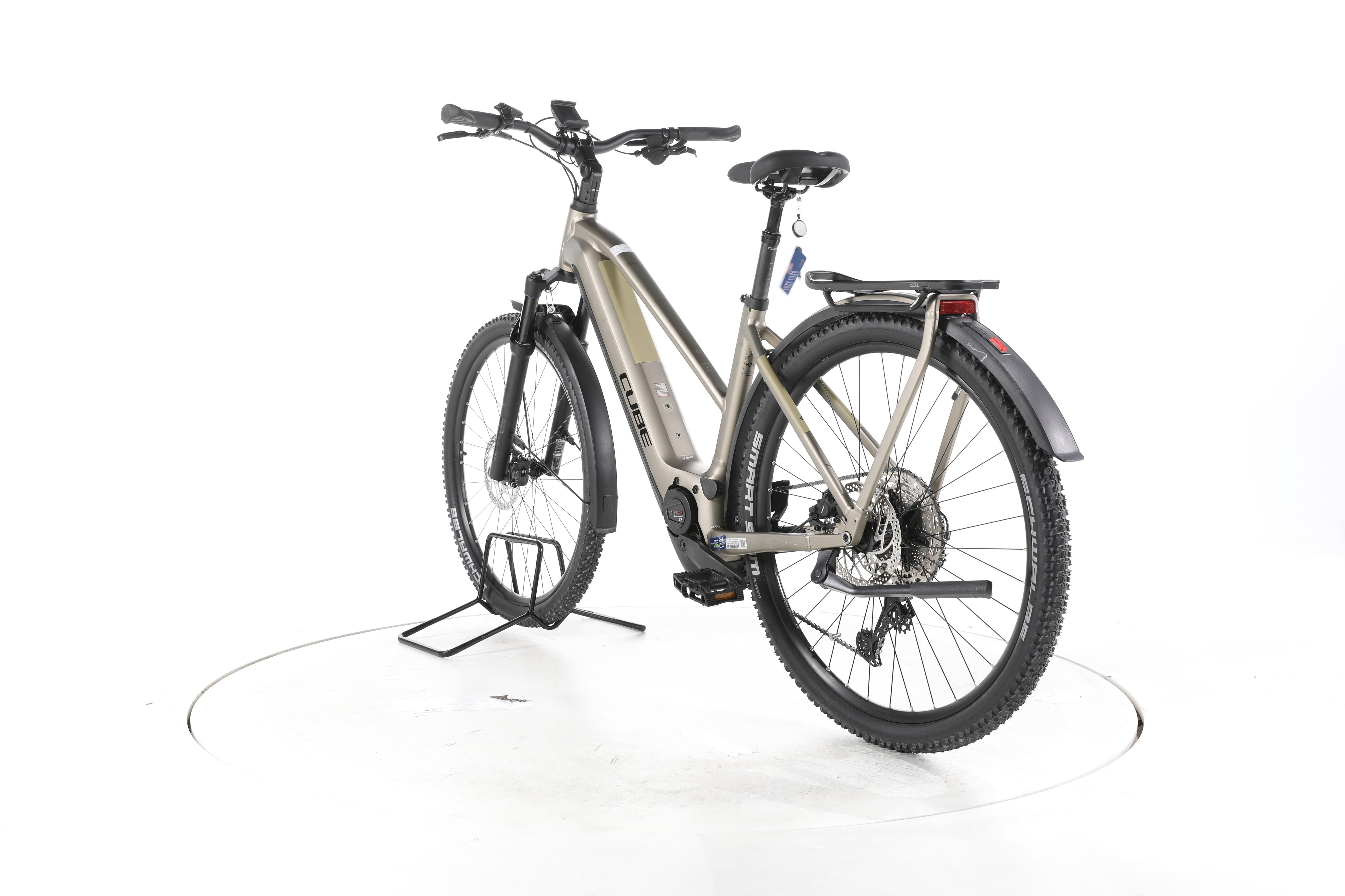 Cube Kathmandu Hybrid Pro Trekking E-Bike - Image 9
