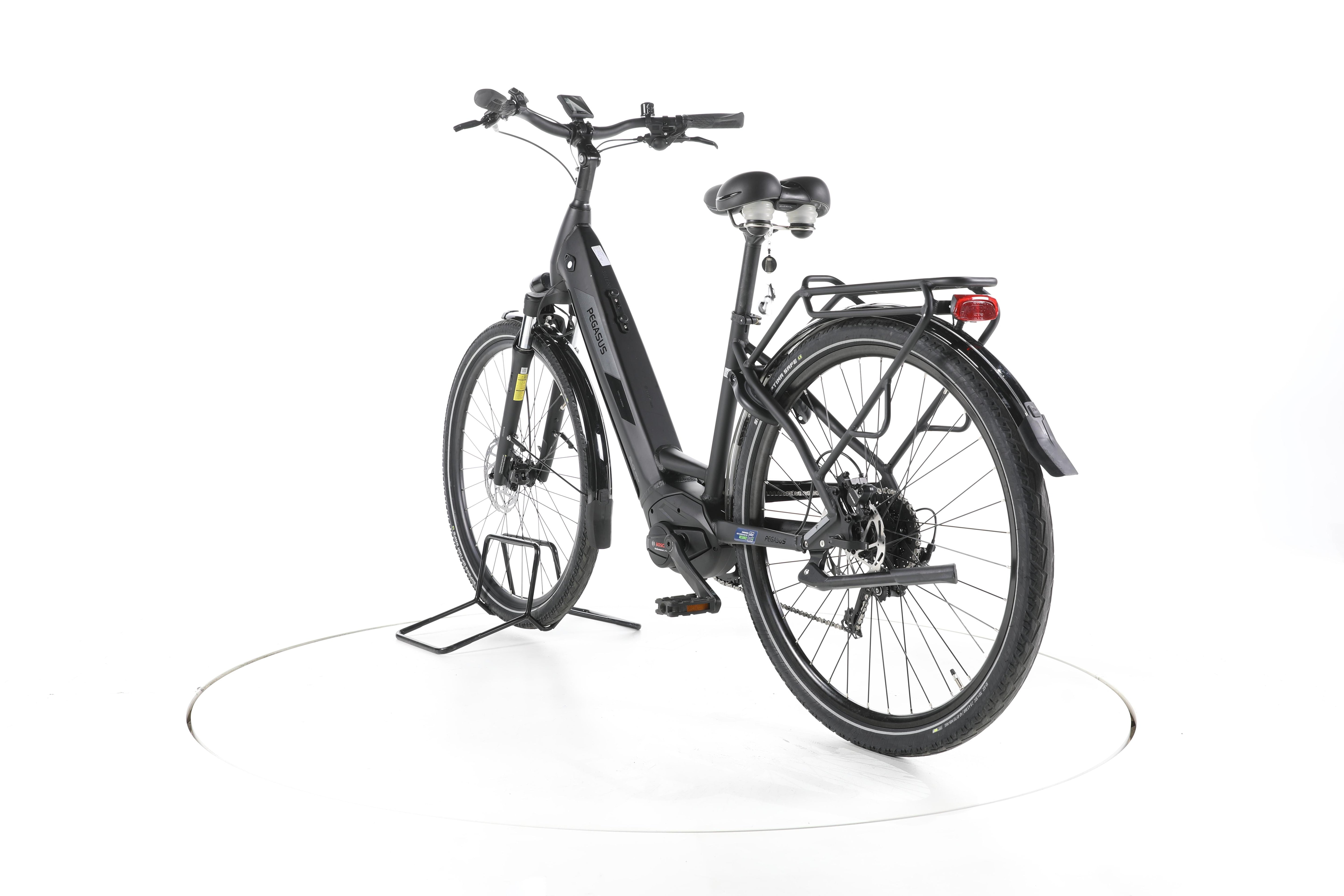 Pegasus Solero EVO Trekking E-Bike Tiefeinsteiger - Image 9
