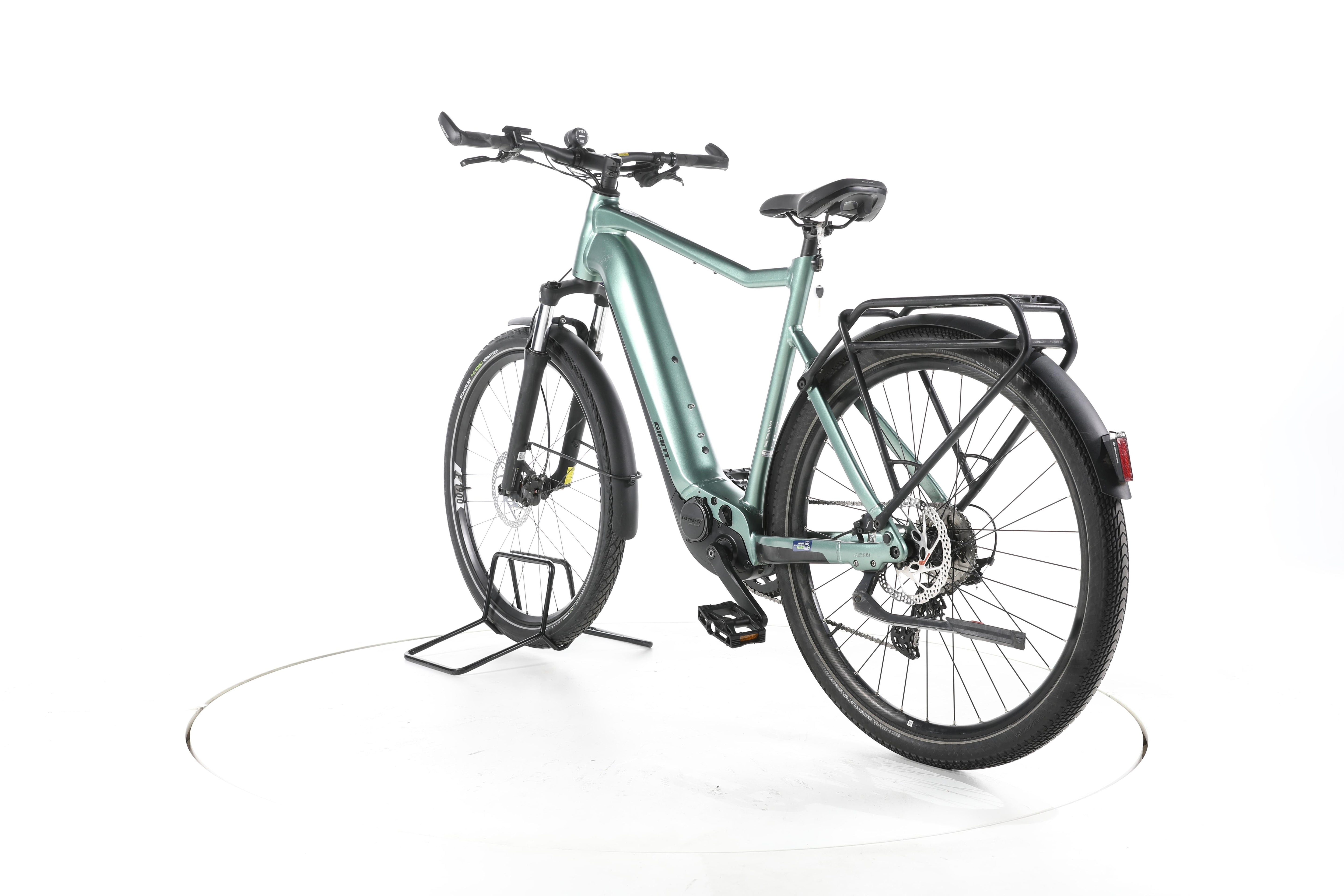Giant Explore E+ 1 Trekking E-Bike - Image 9