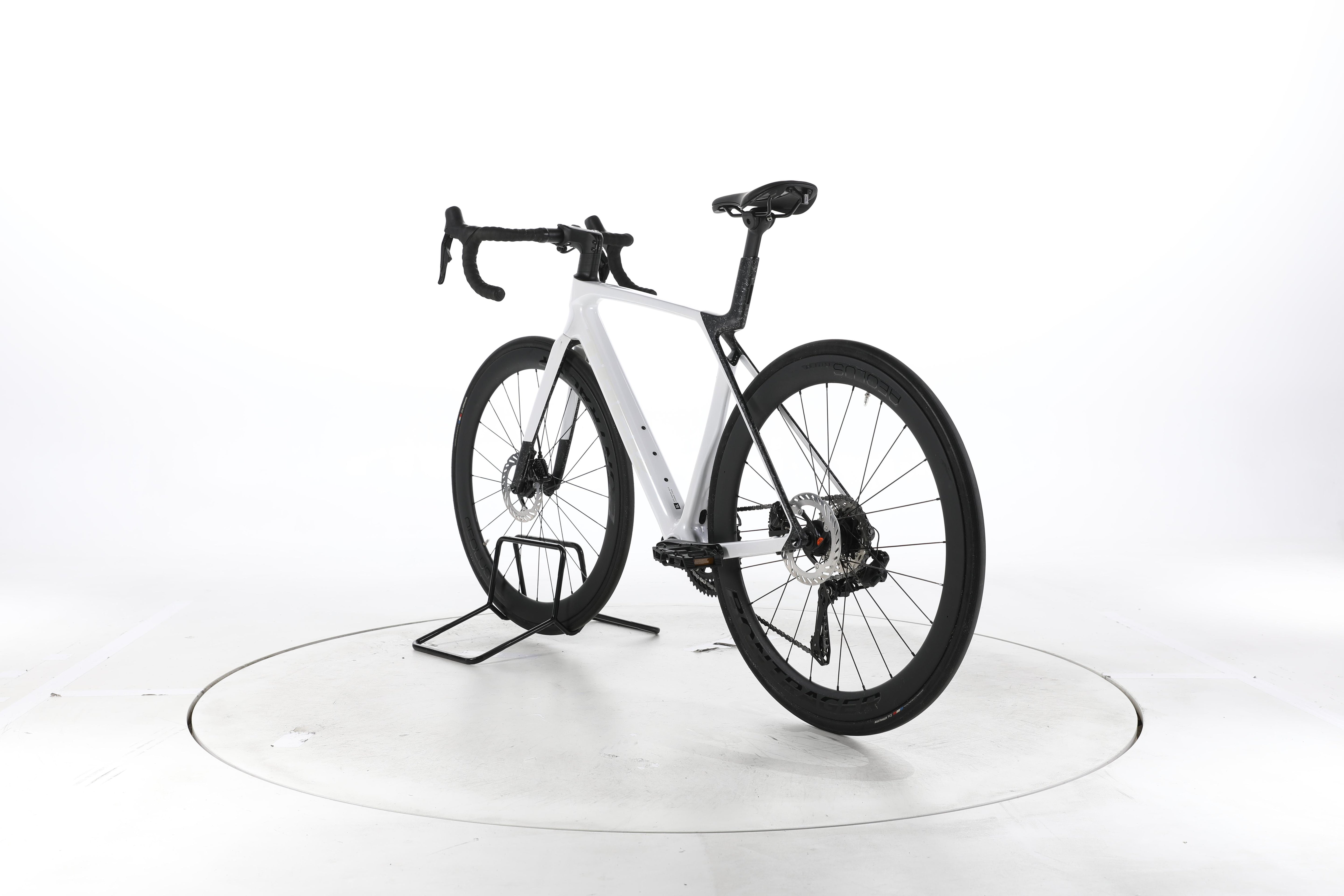 Trek Madone SL 6 Gen 8 Rennrad Carbon 2024 - Image 9
