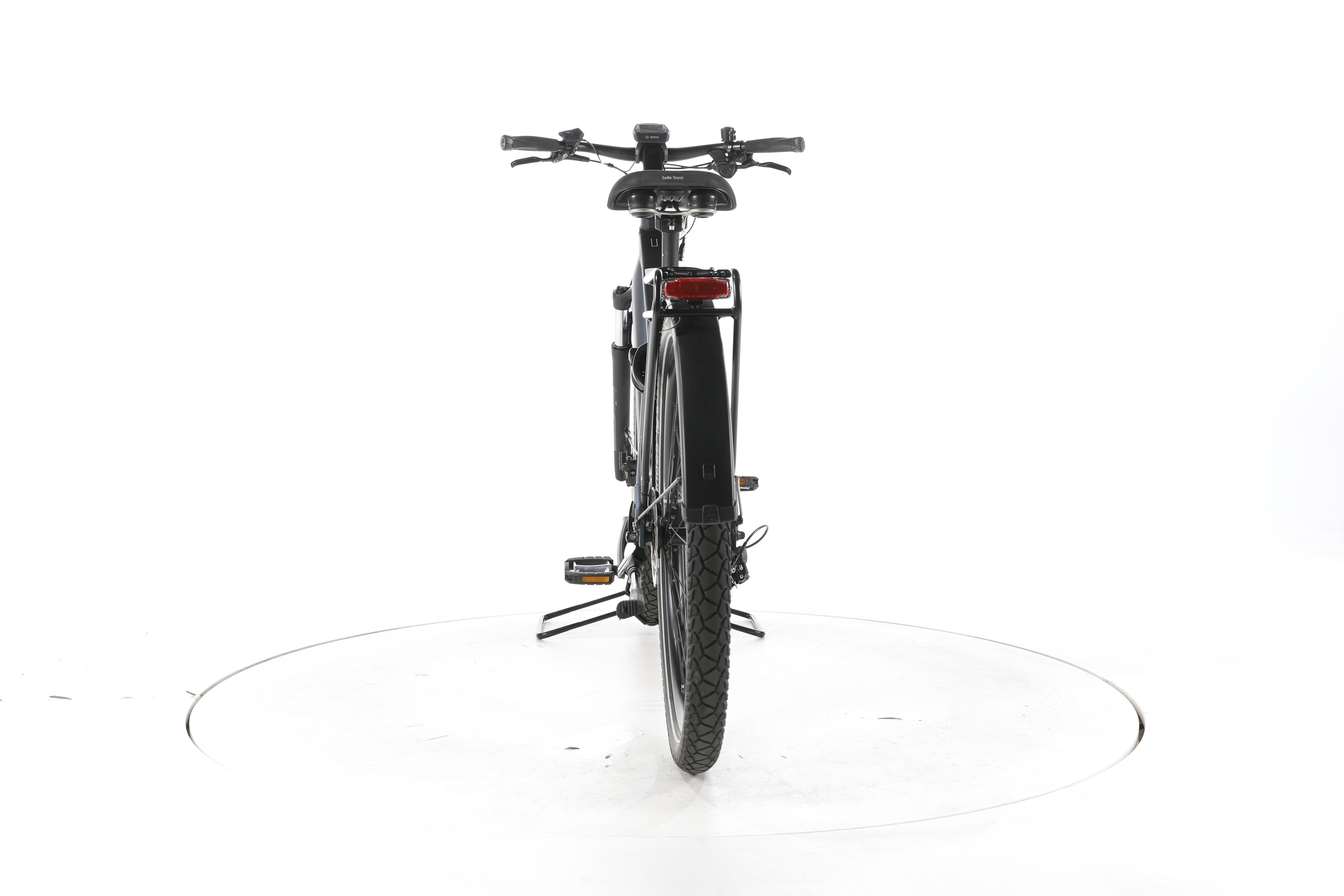 KTM Macina Gran P6102 Trekking E-Bike - Image 10
