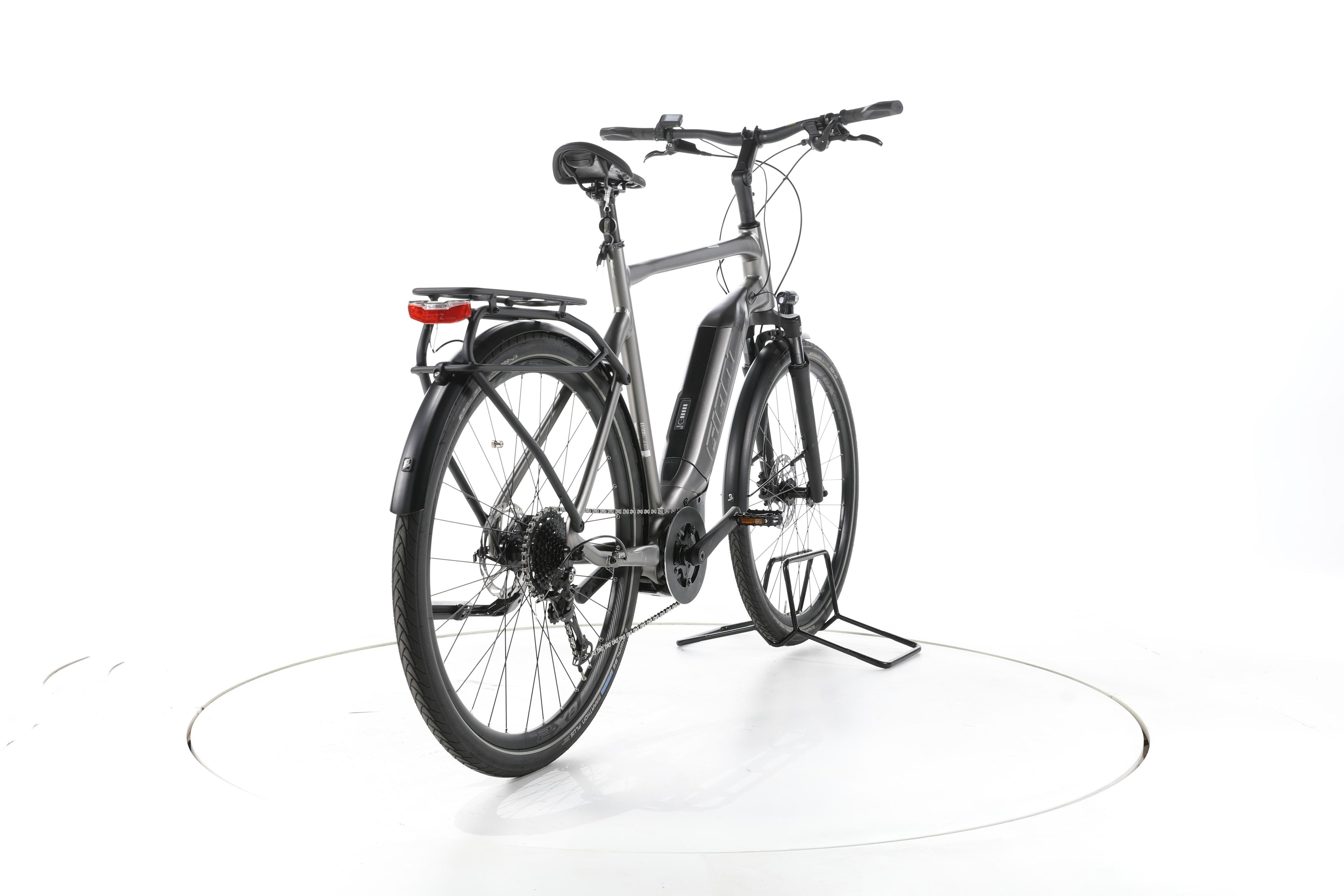 Giant Explore E+ 3 Trekking E-Bike 2024 - Image 11