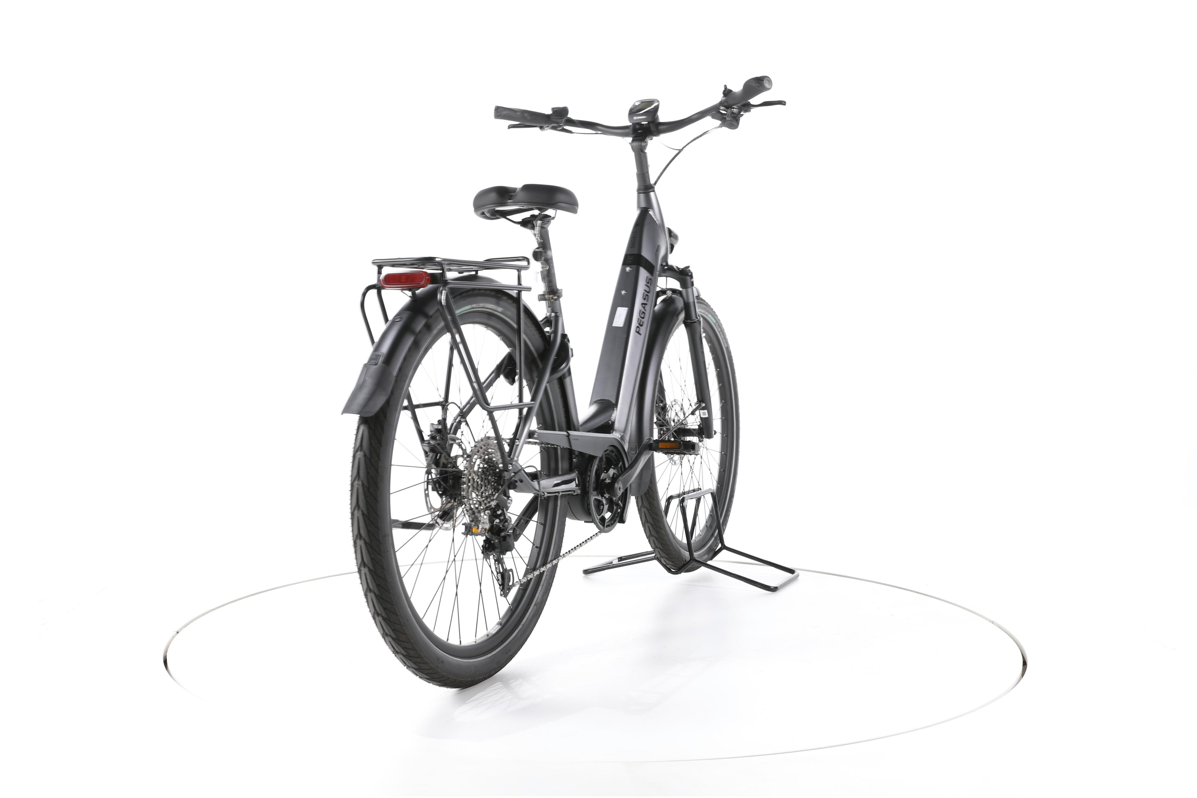 Pegasus Strong Evo 10 Trekking E-Bike Tiefeinsteiger - Image 11
