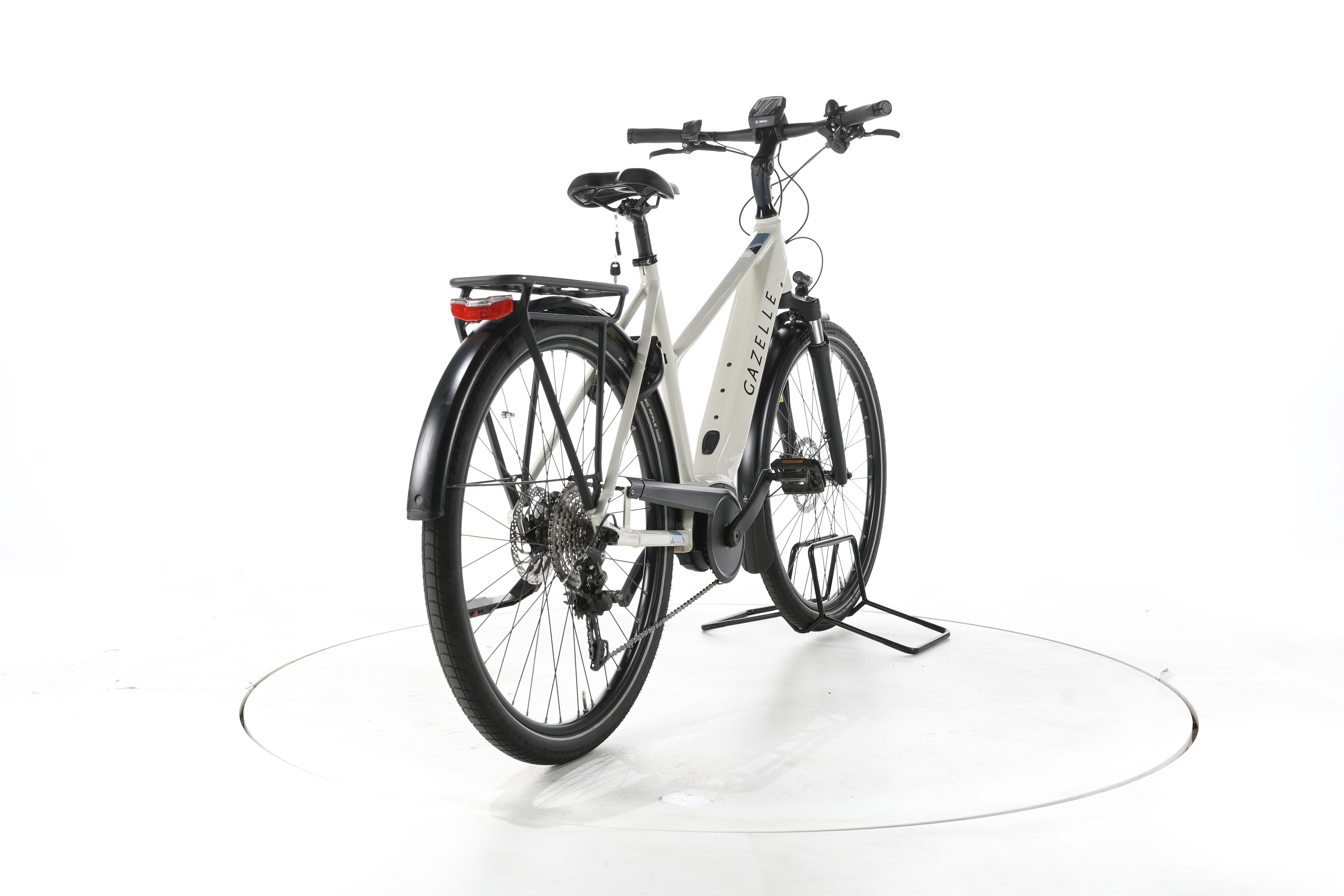 Gazelle Medeo T10 Trekking E-Bike - Image 11
