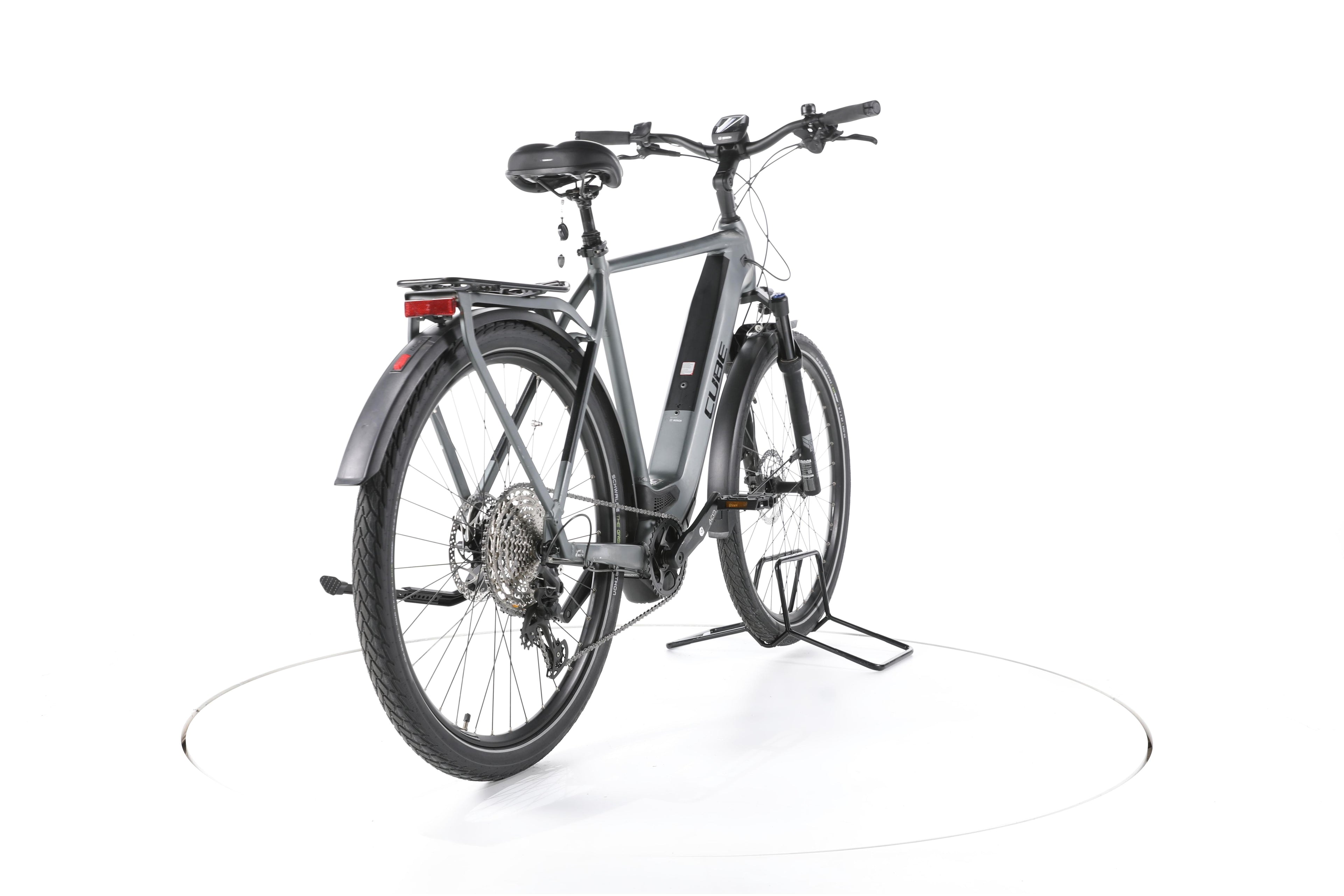 Cube Kathmandu Hybrid Pro Trekking E-Bike - Image 11