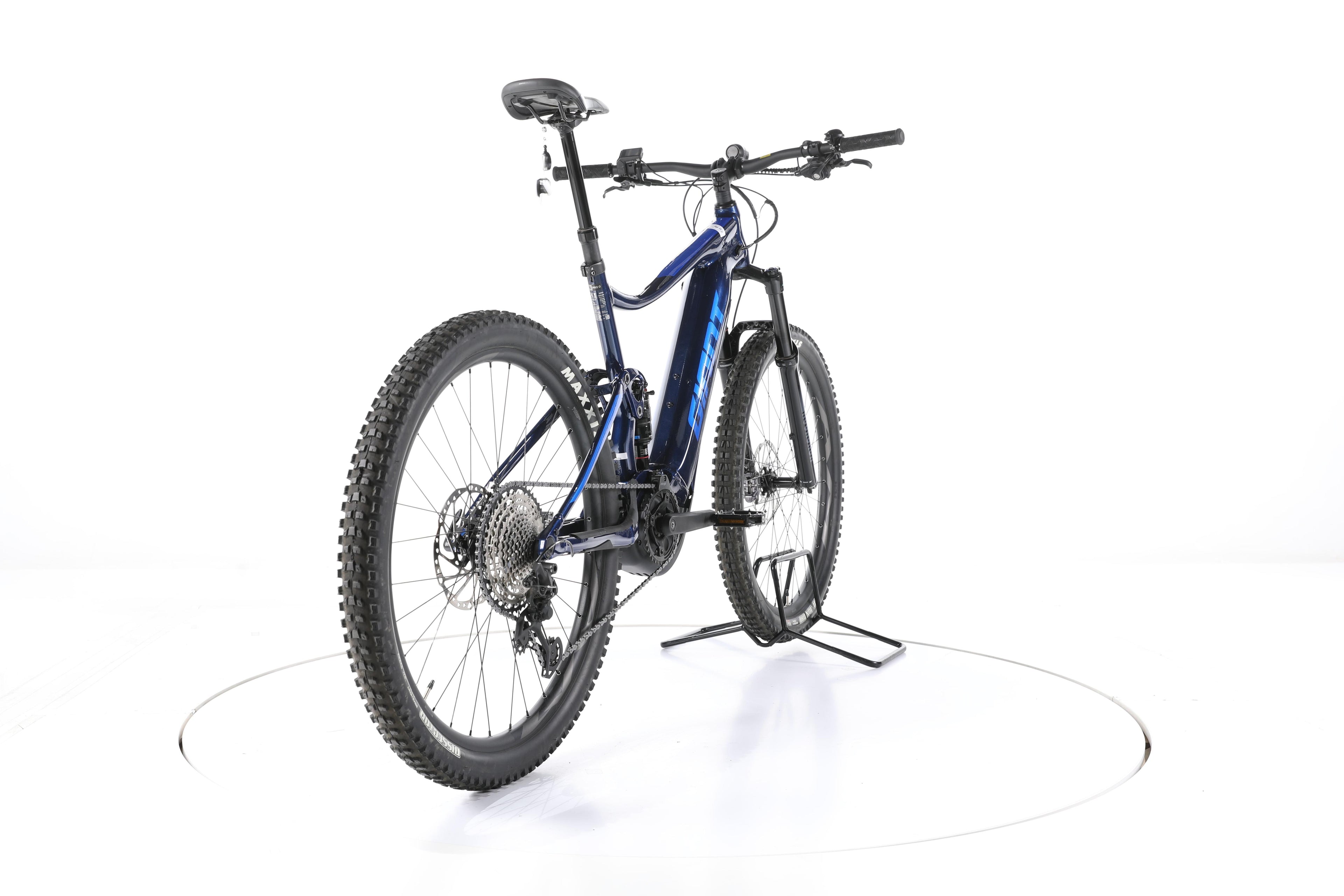 Giant Stance E+ Pro 0 Fully E-Bike - Image 11