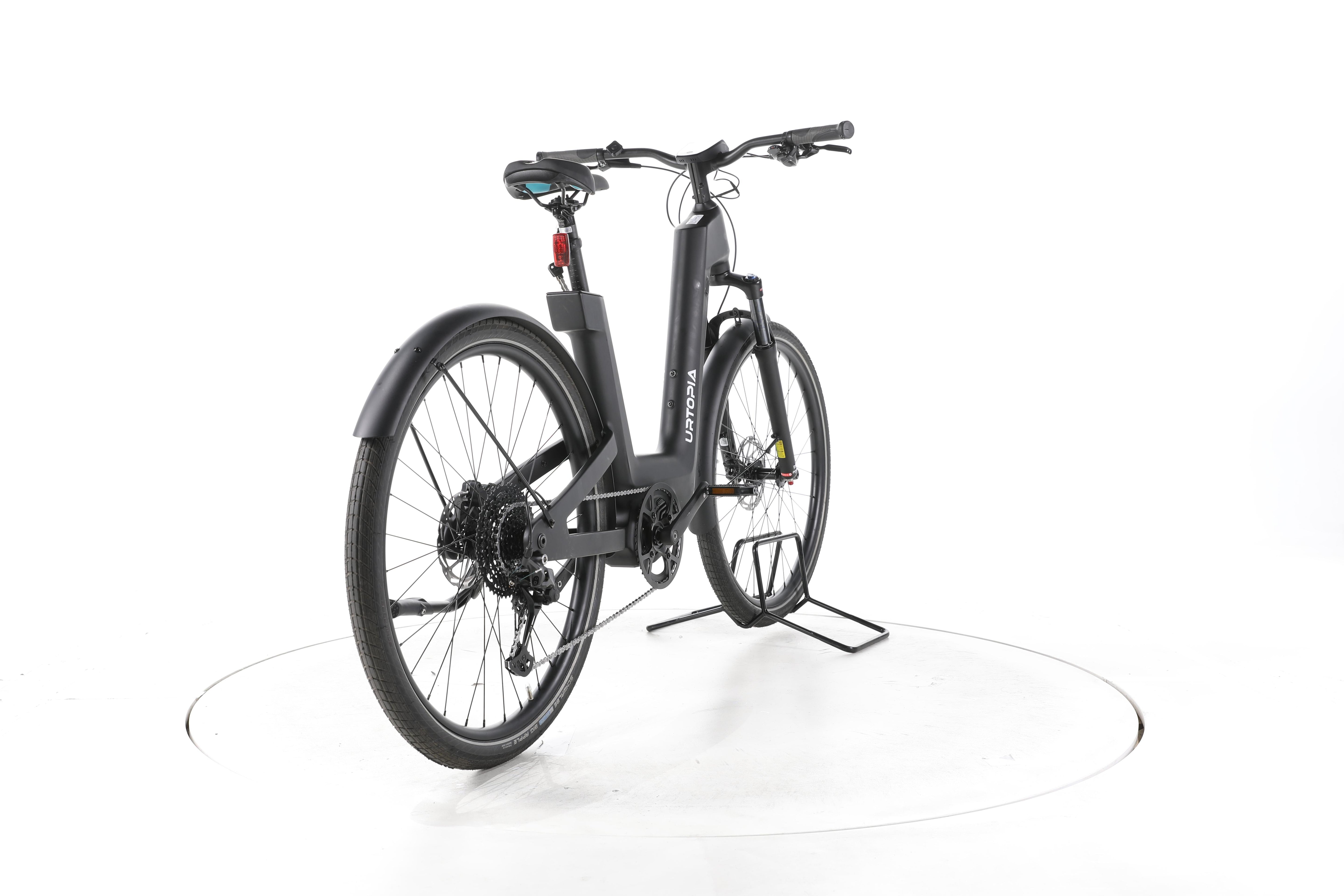 Urtopia Fusion Trekking E-Bike Tiefeinsteiger Carbon 2025 - Image 11