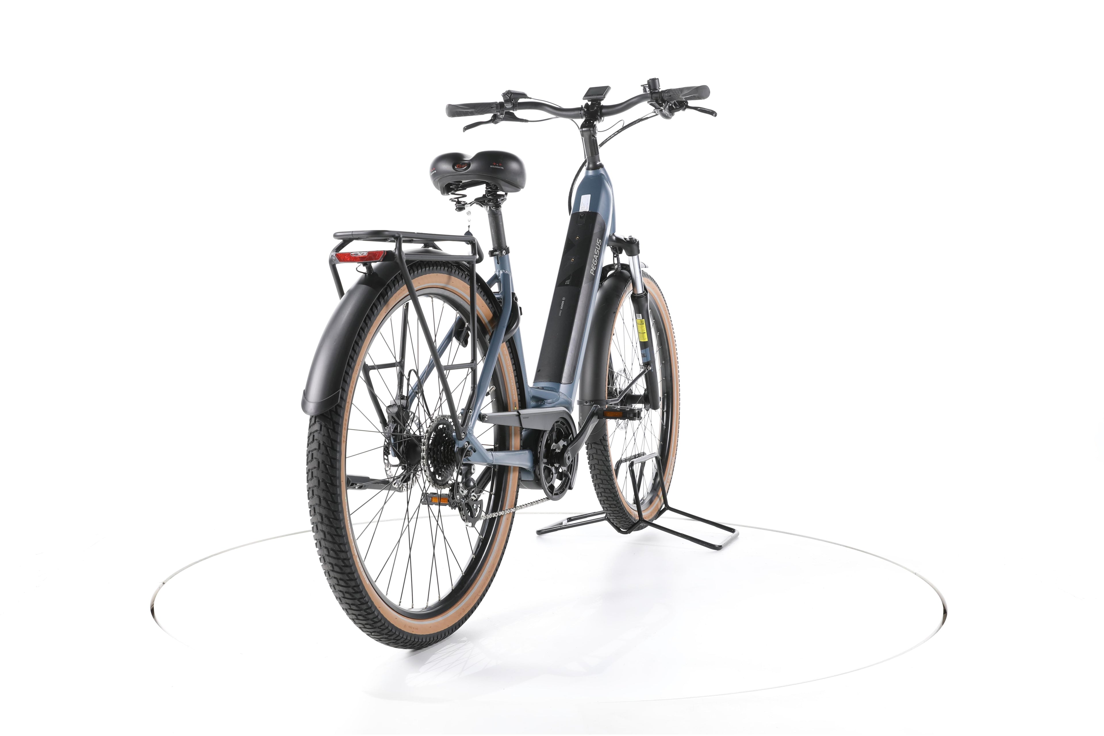 Pegasus Solero EVO 8F Trekking E-Bike Tiefeinsteiger 2024 - Image 11