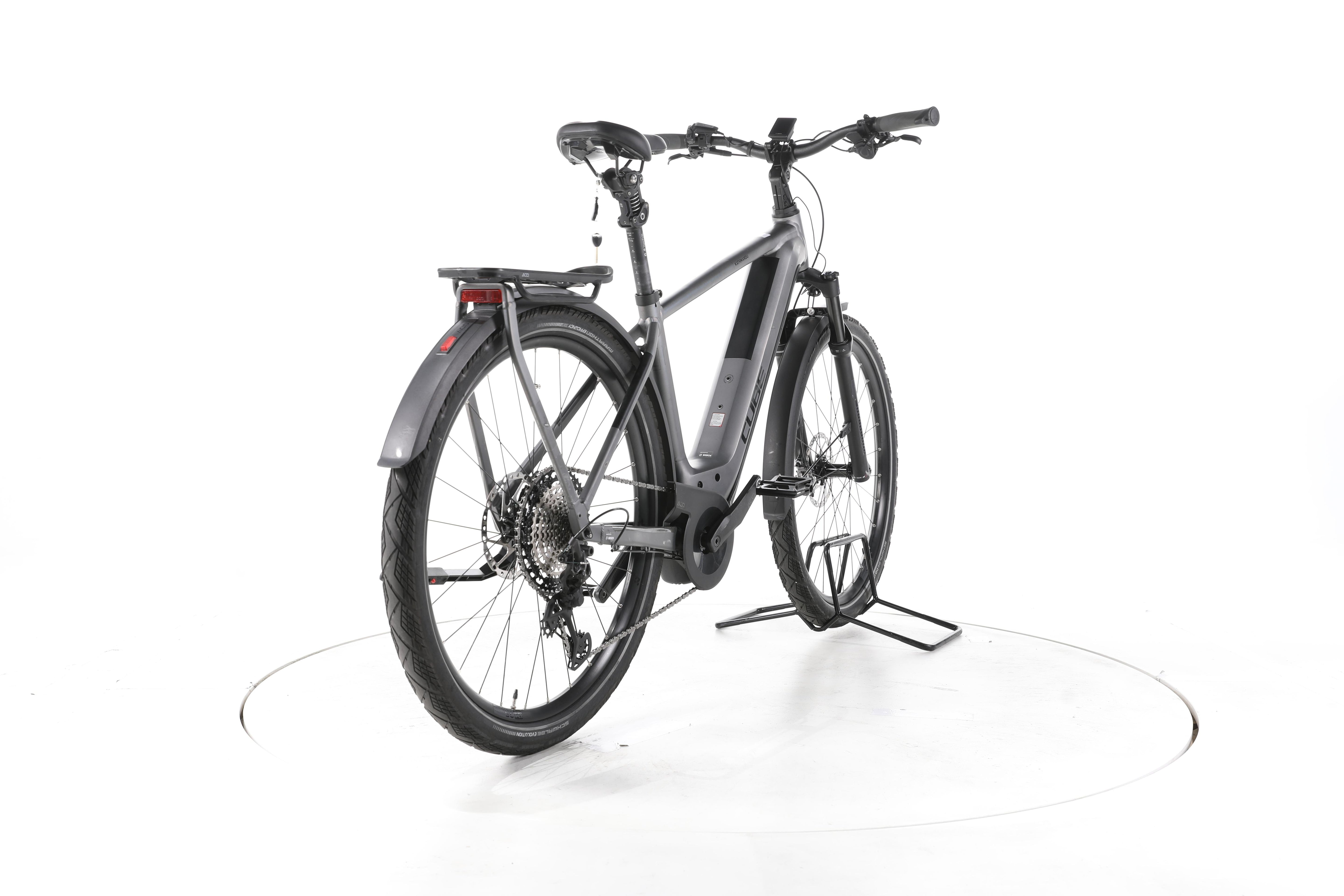 Cube Kathmandu Hybrid SLT Trekking E-Bike - Image 11