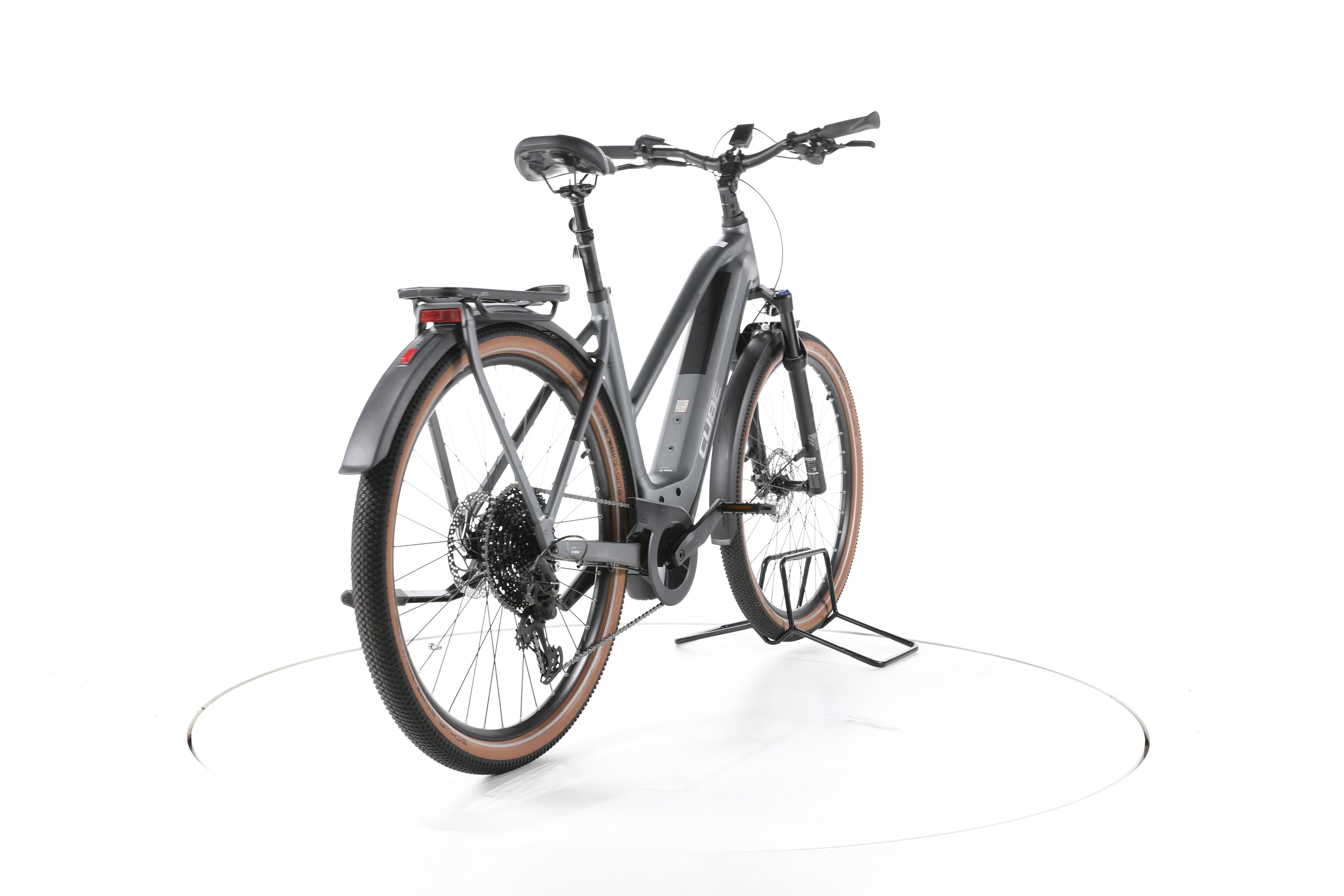 Cube Kathmandu Hybrid Pro Trekking E-Bike 2023 - Image 11