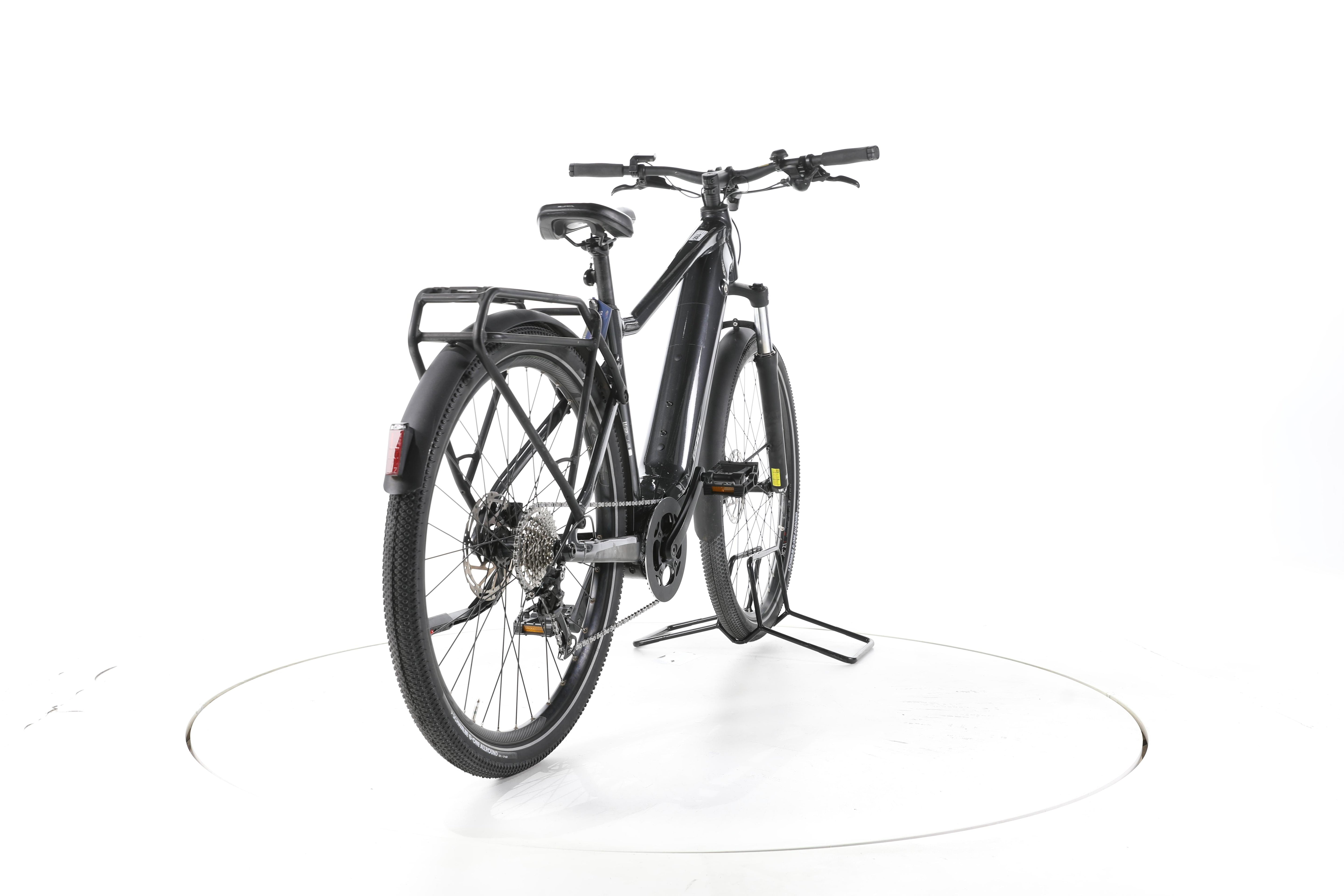 Giant Explore E+ 2 Trekking E-Bike - Image 11