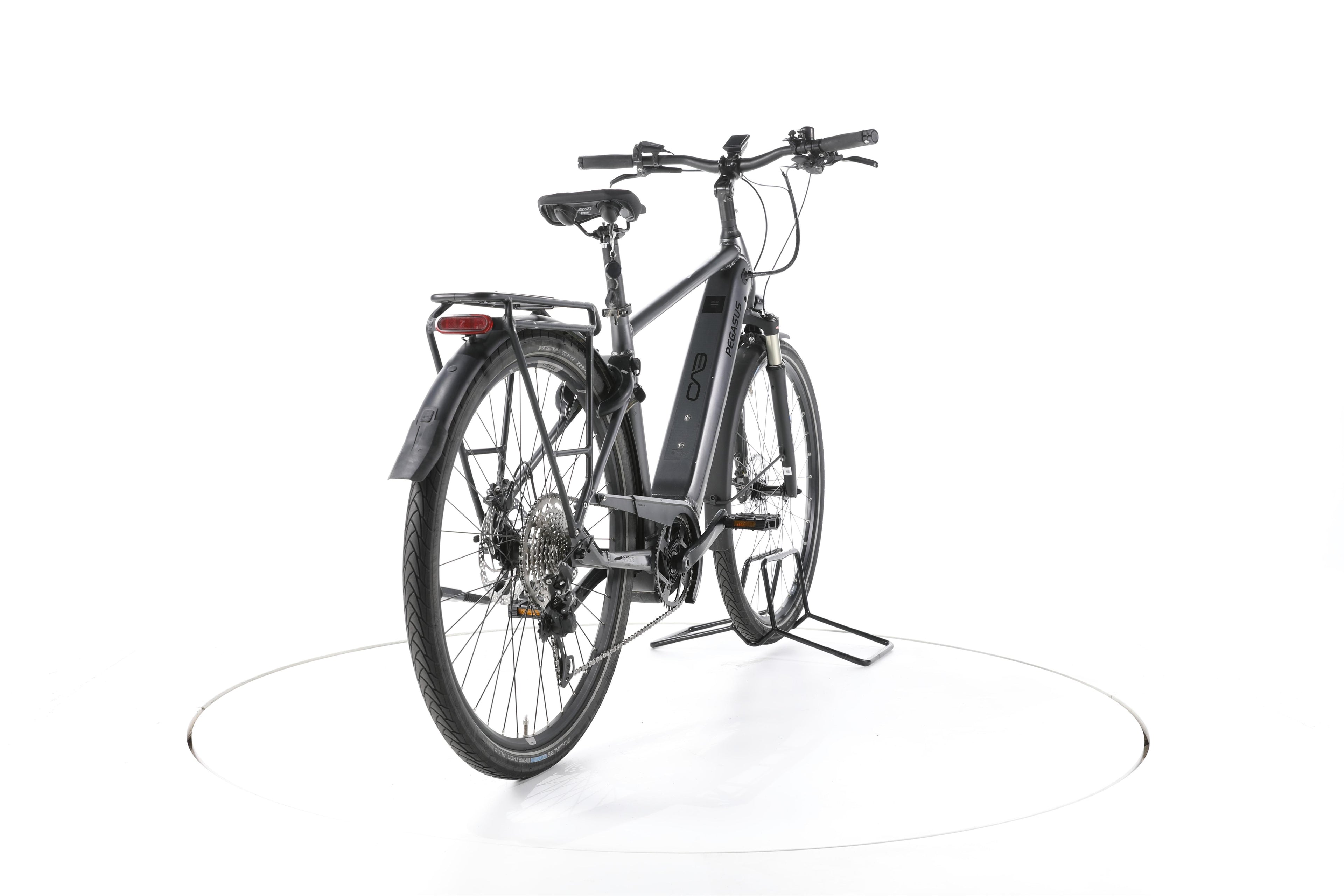Pegasus Premio Evo 10 Trekking E-Bike - Image 11