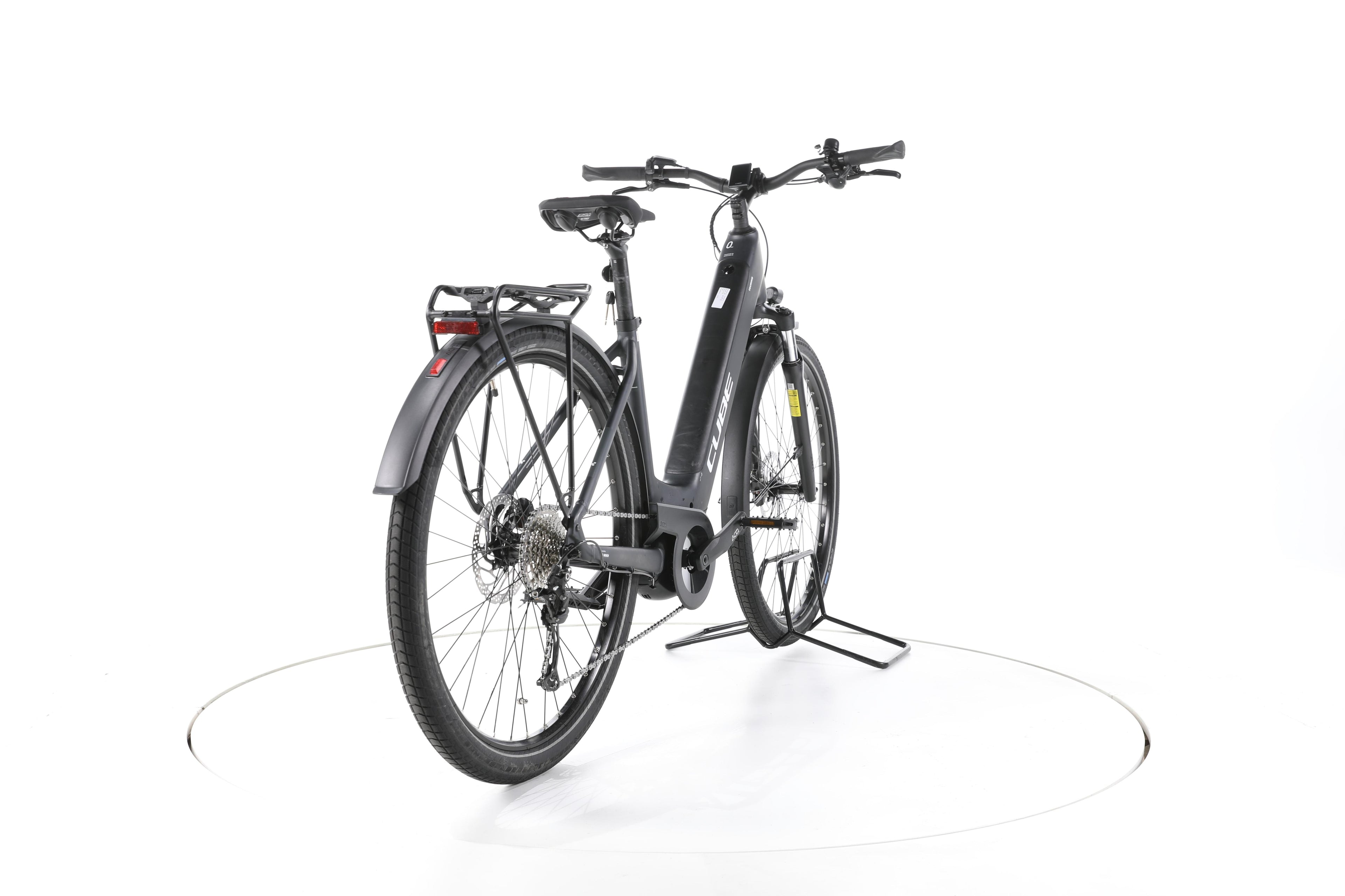 Cube Touring Hybrid ONE Trekking E-Bike Tiefeinsteiger 2023 - Image 11