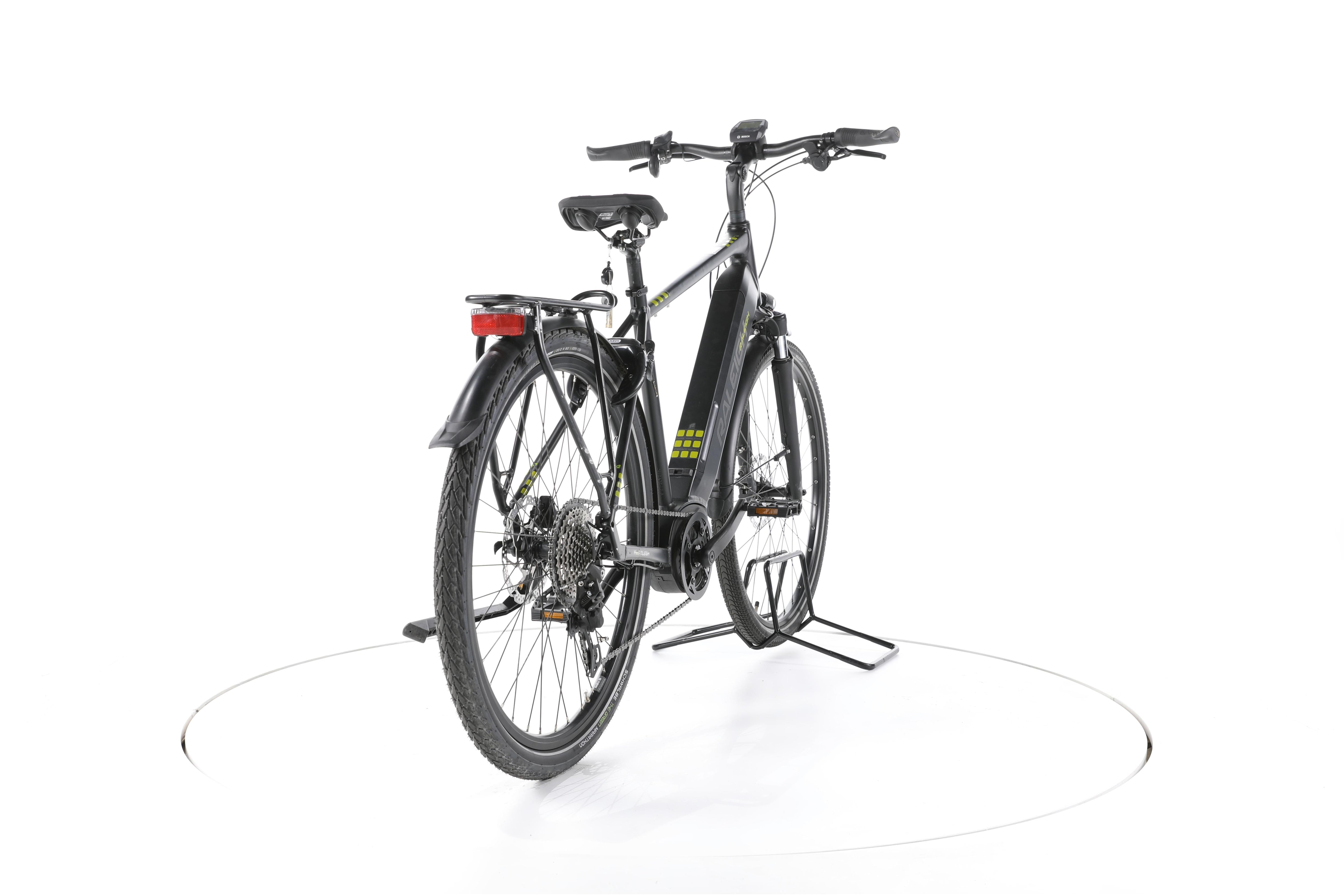 Raleigh Kent Edition Trekking E-Bike - Image 11