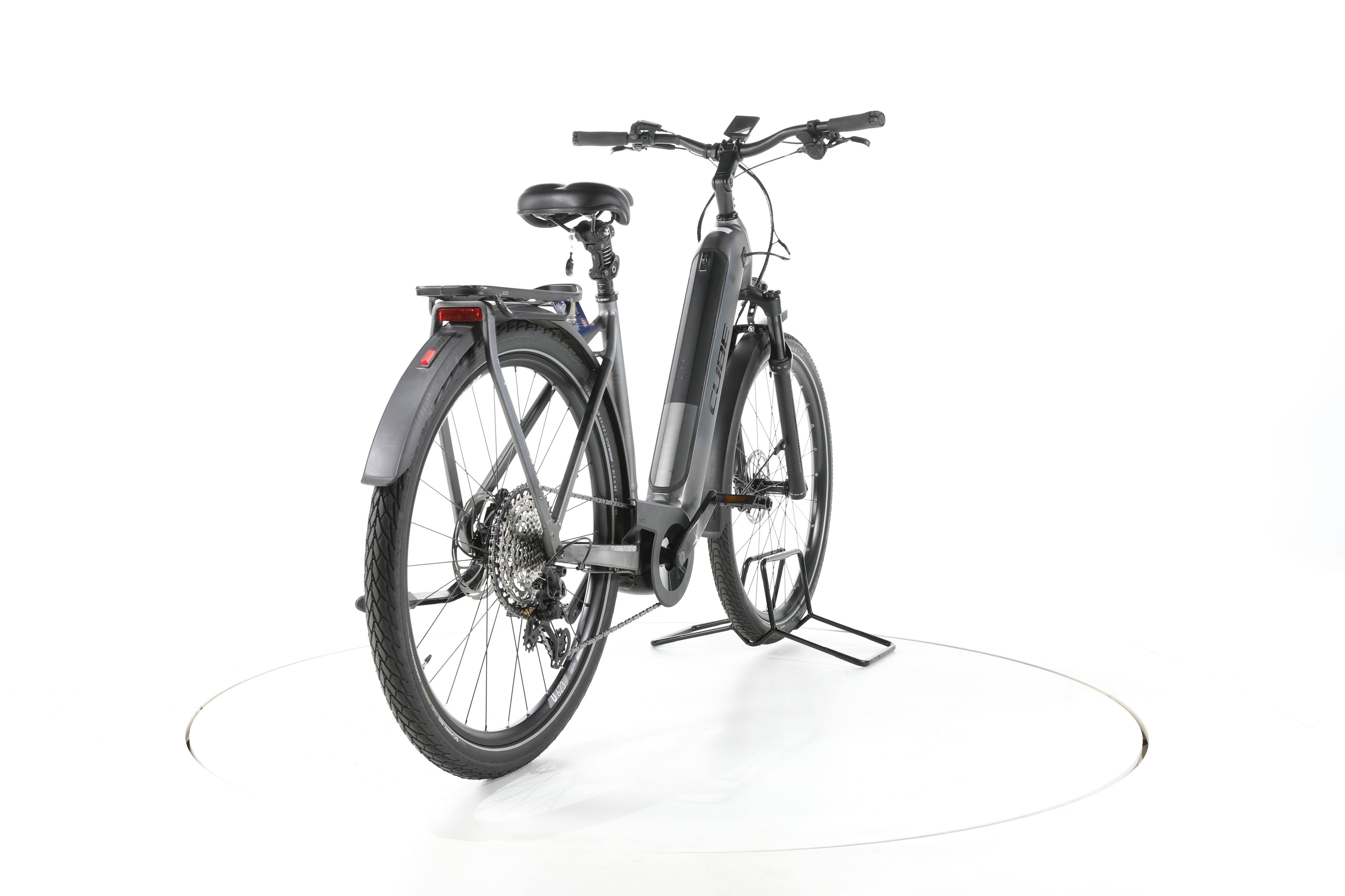 Cube Kathmandu Hybrid SLT Trekking E-Bike Tiefeinsteiger 2024 - Image 11