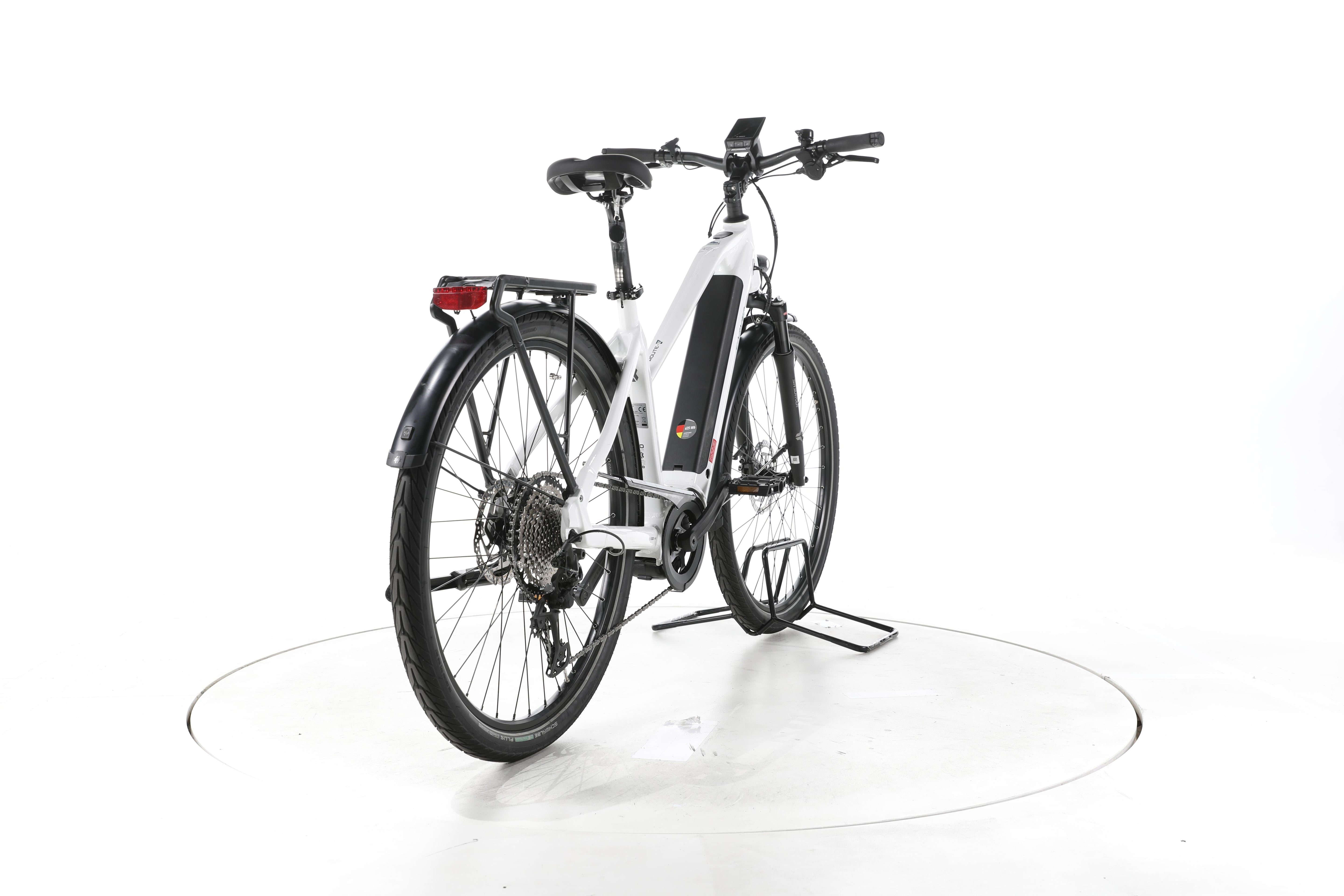 Carver Route E.540 Trekking E-Bike - Image 11