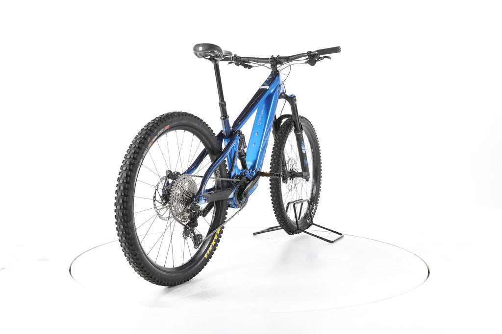 Pivot Cycles Shuttle LT E-Bike Fully Carbon - Image 11