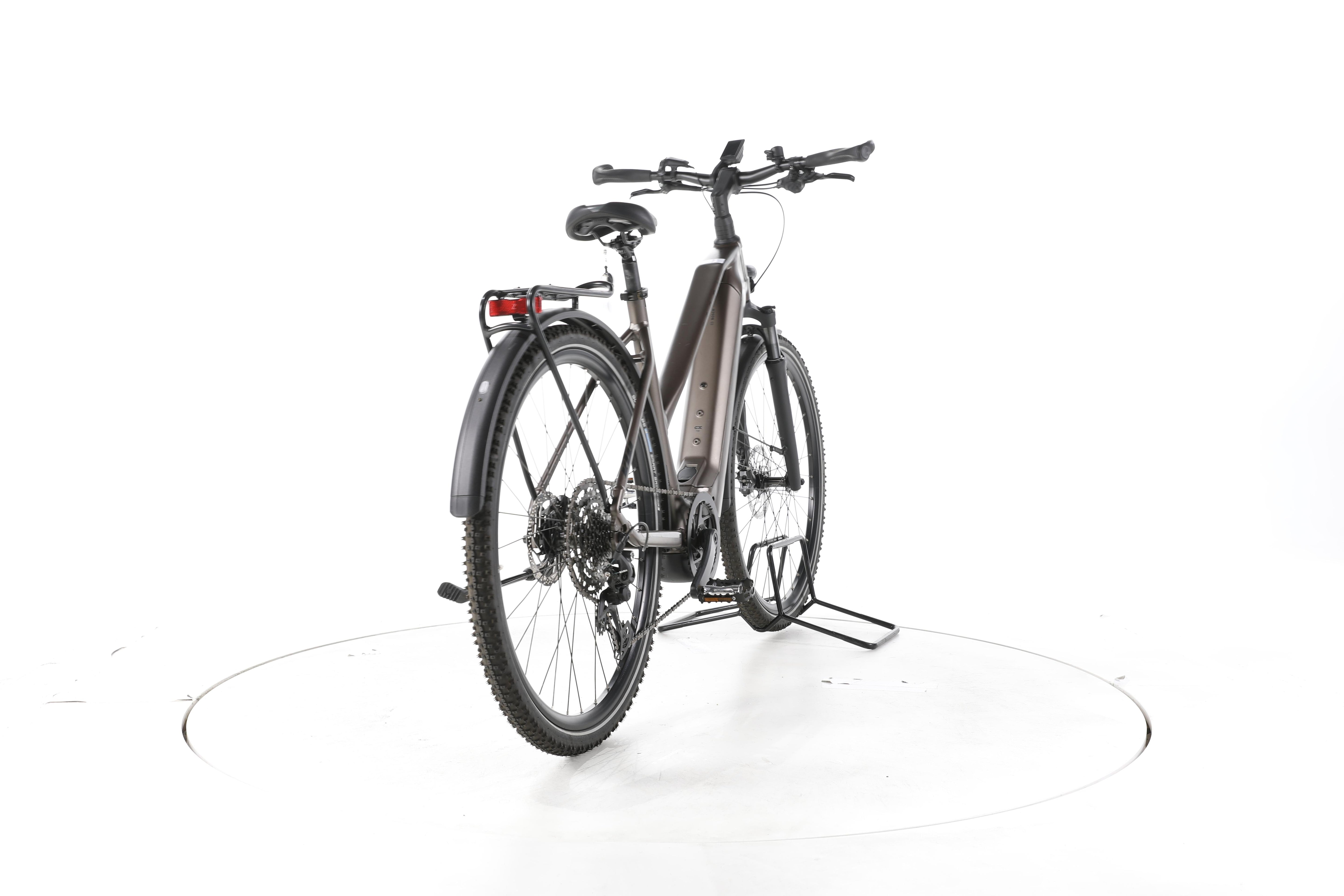 KTM Macina Cross LFC Trekking E-Bike - Image 11