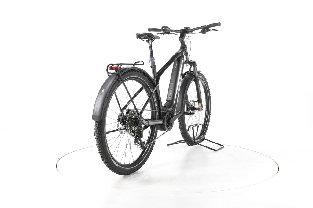 KTM Macina Team LFC Trekking E-Bike - Image 11