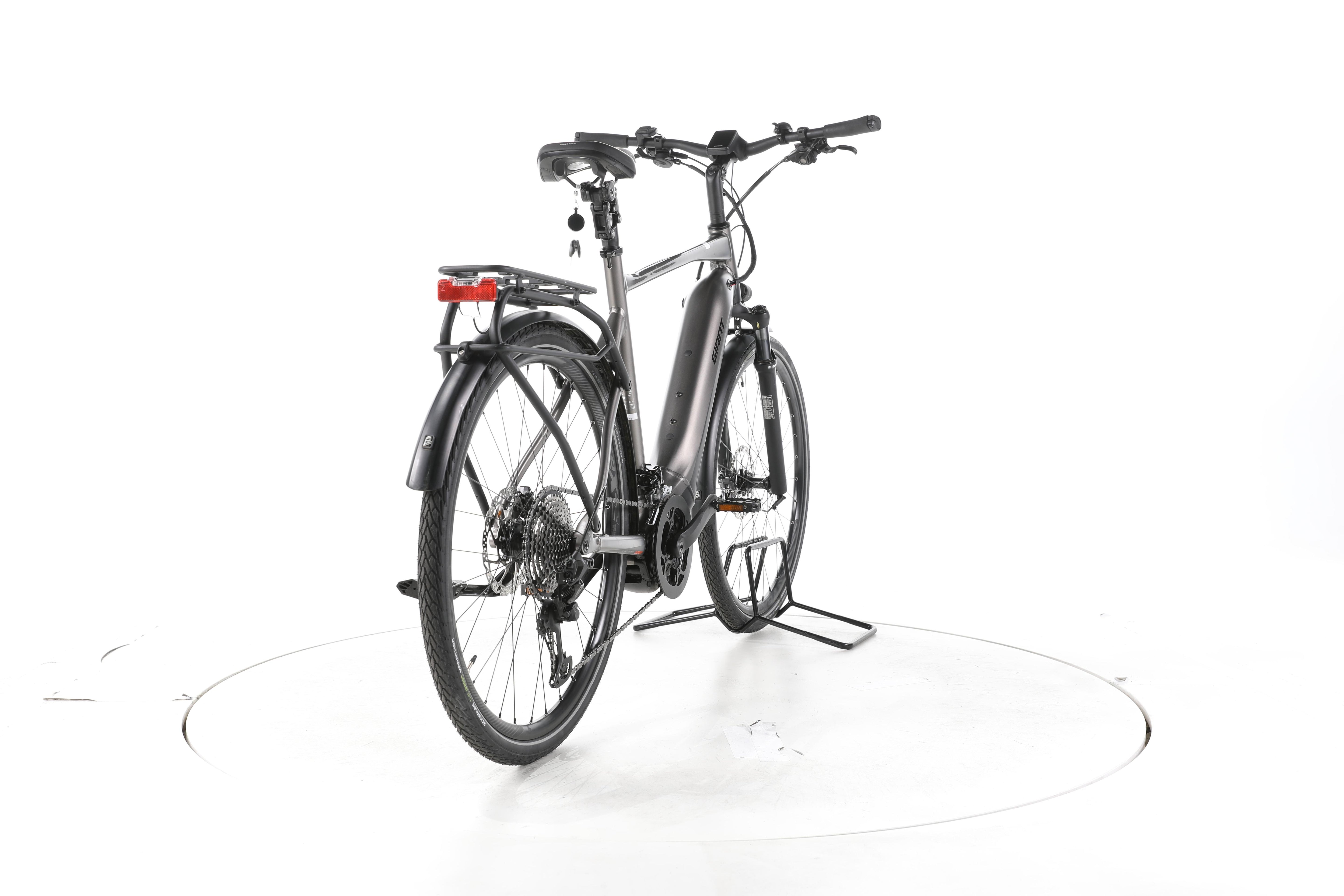 Giant Explore E+ 0 Pro Trekking E-Bike - Image 11