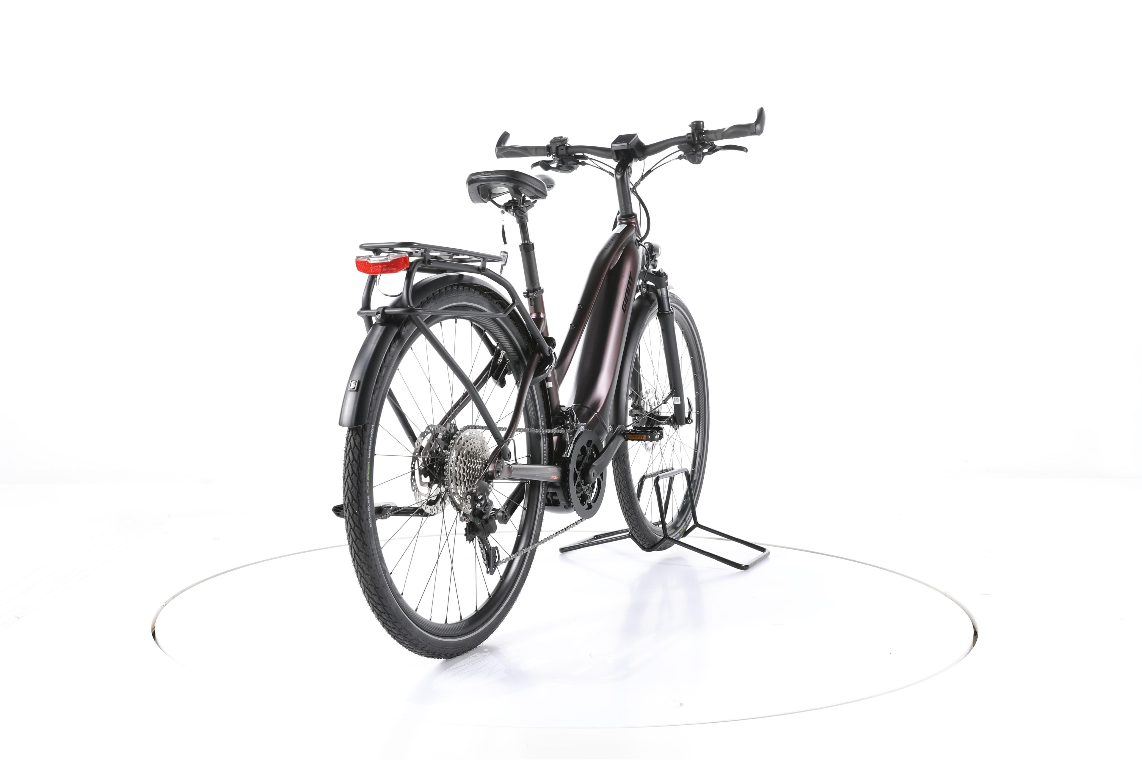 Giant Explore E+ 1 Pro Trekking E-Bike - Image 11