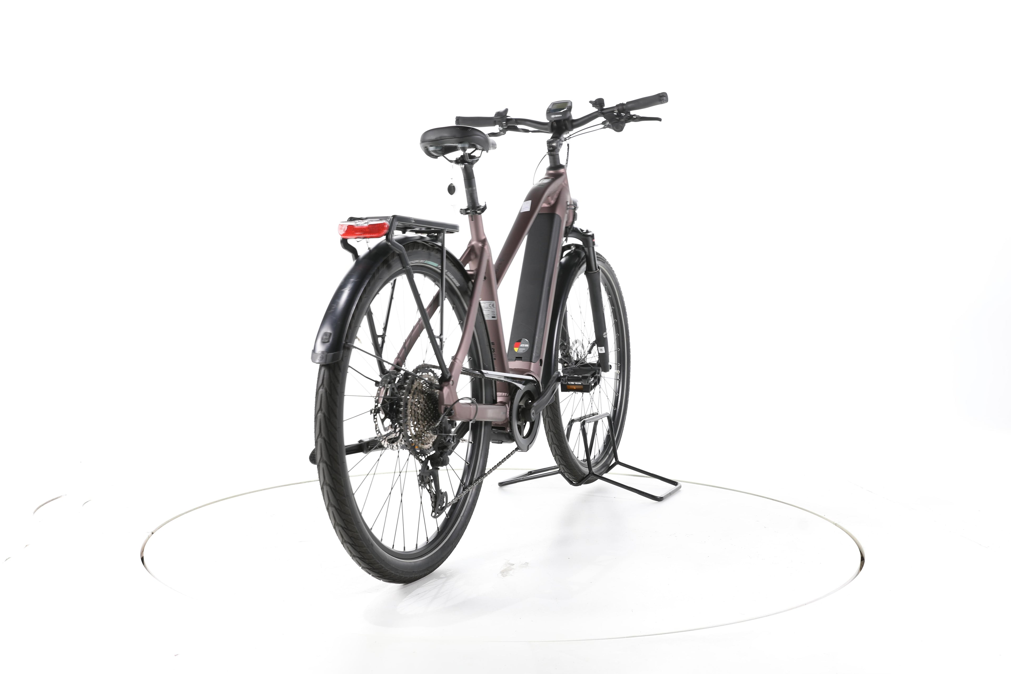 Carver Route E.530 Trekking E-Bike - Image 11