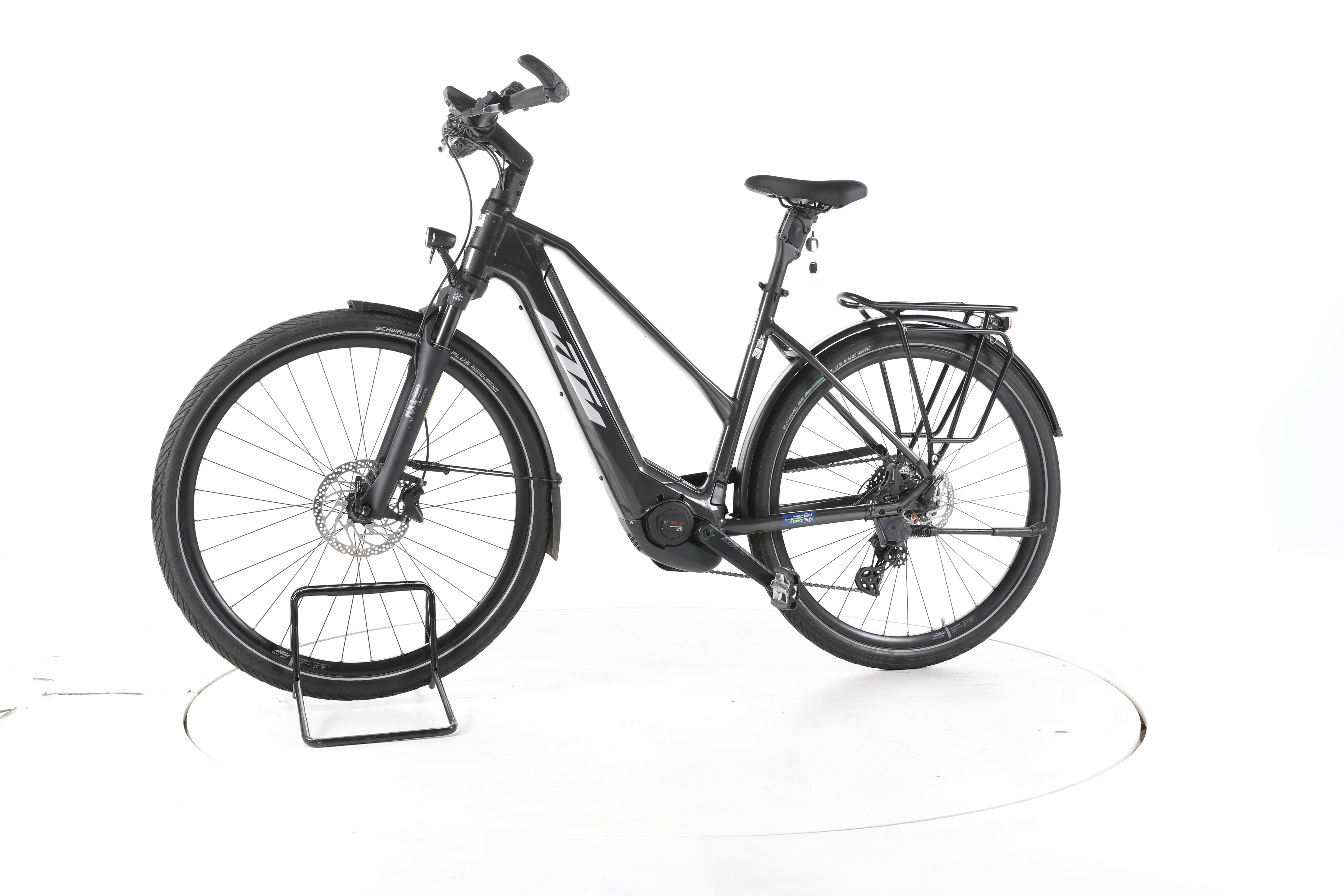 KTM Macina Style 730 Trekking E-Bike - Image 11