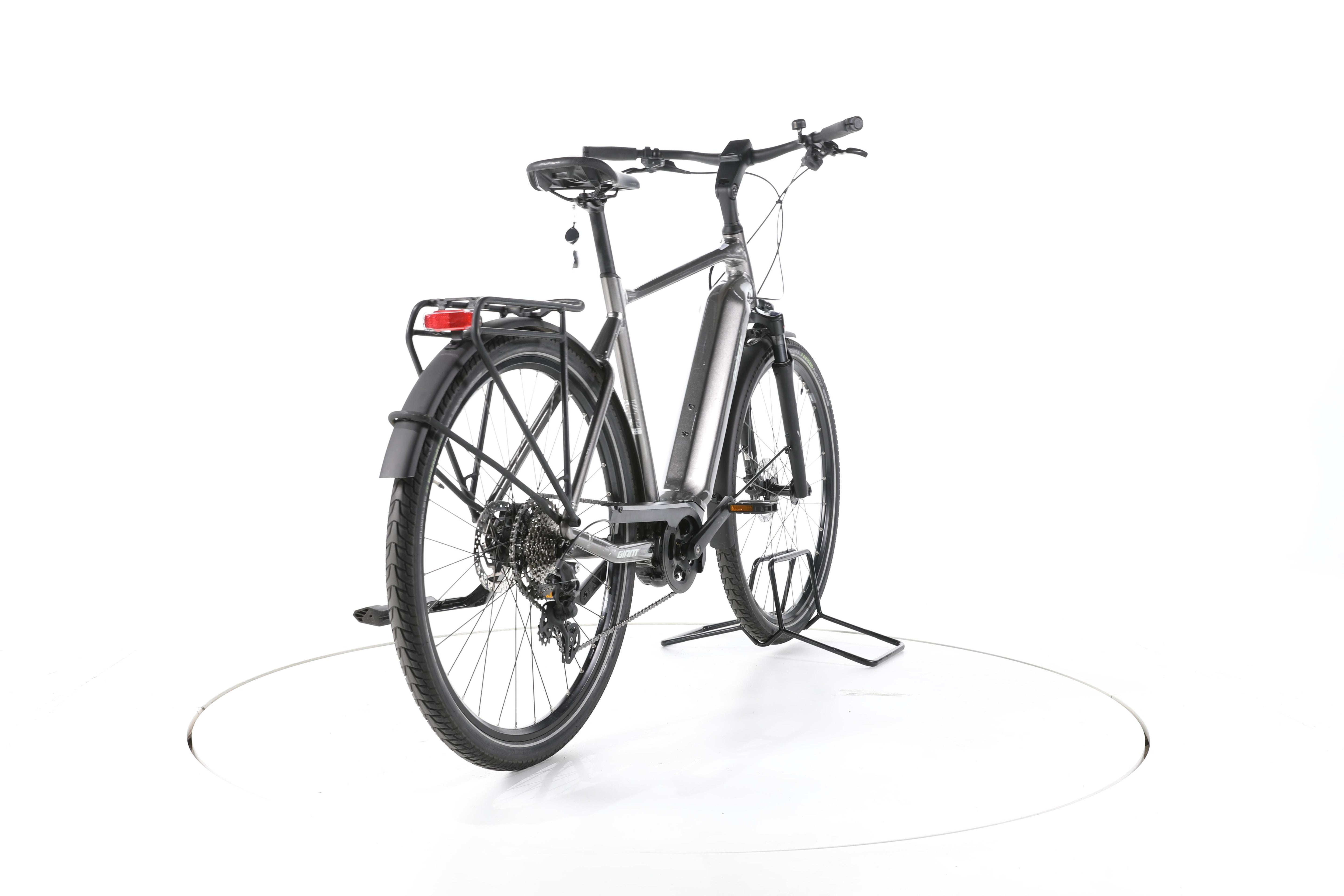 Giant DailyTour E+ 2 D GTS Trekking E-Bike - Image 11