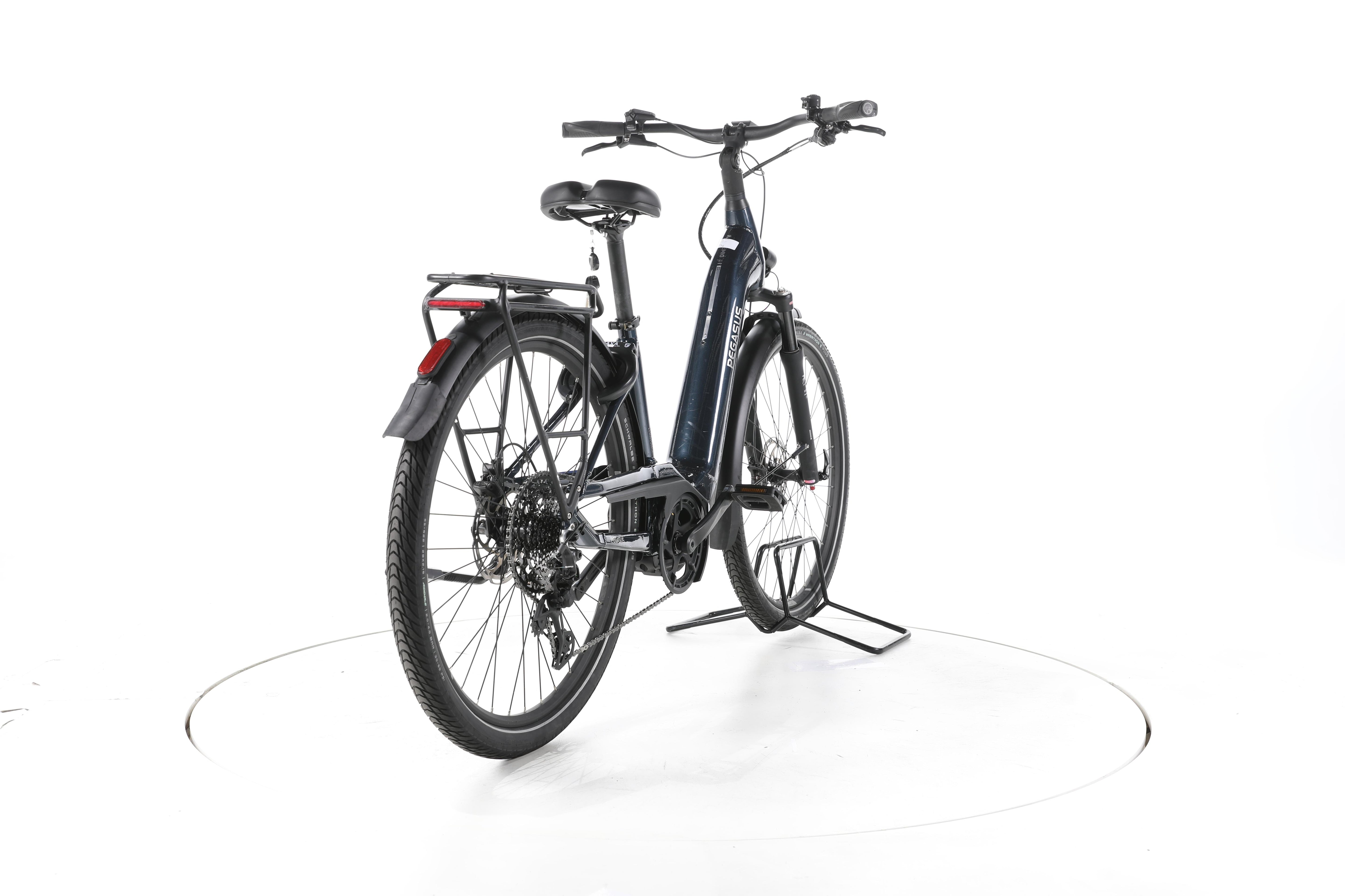 Pegasus Premio EVO 11 "40th Years" Trekking E-Bike Tiefeinsteiger - Image 11