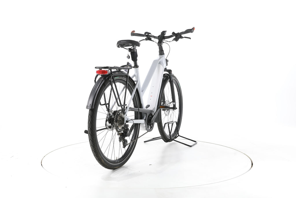 KTM Macina Style Pro Trekking E-Bike - Image 11